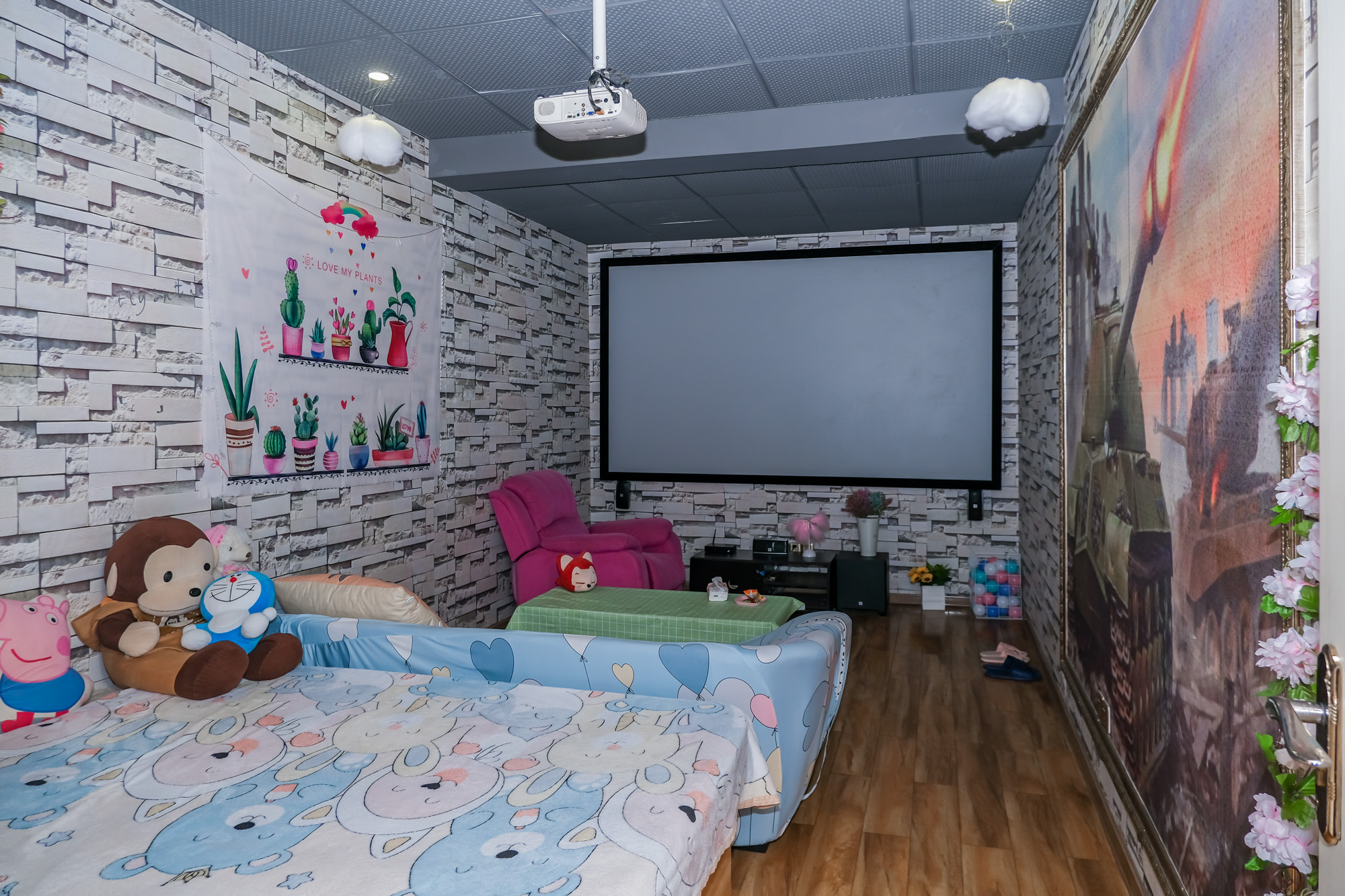 红树湾 3室2厅1卫 65.00万 红树湾 3室2厅1卫 65.00万卧室