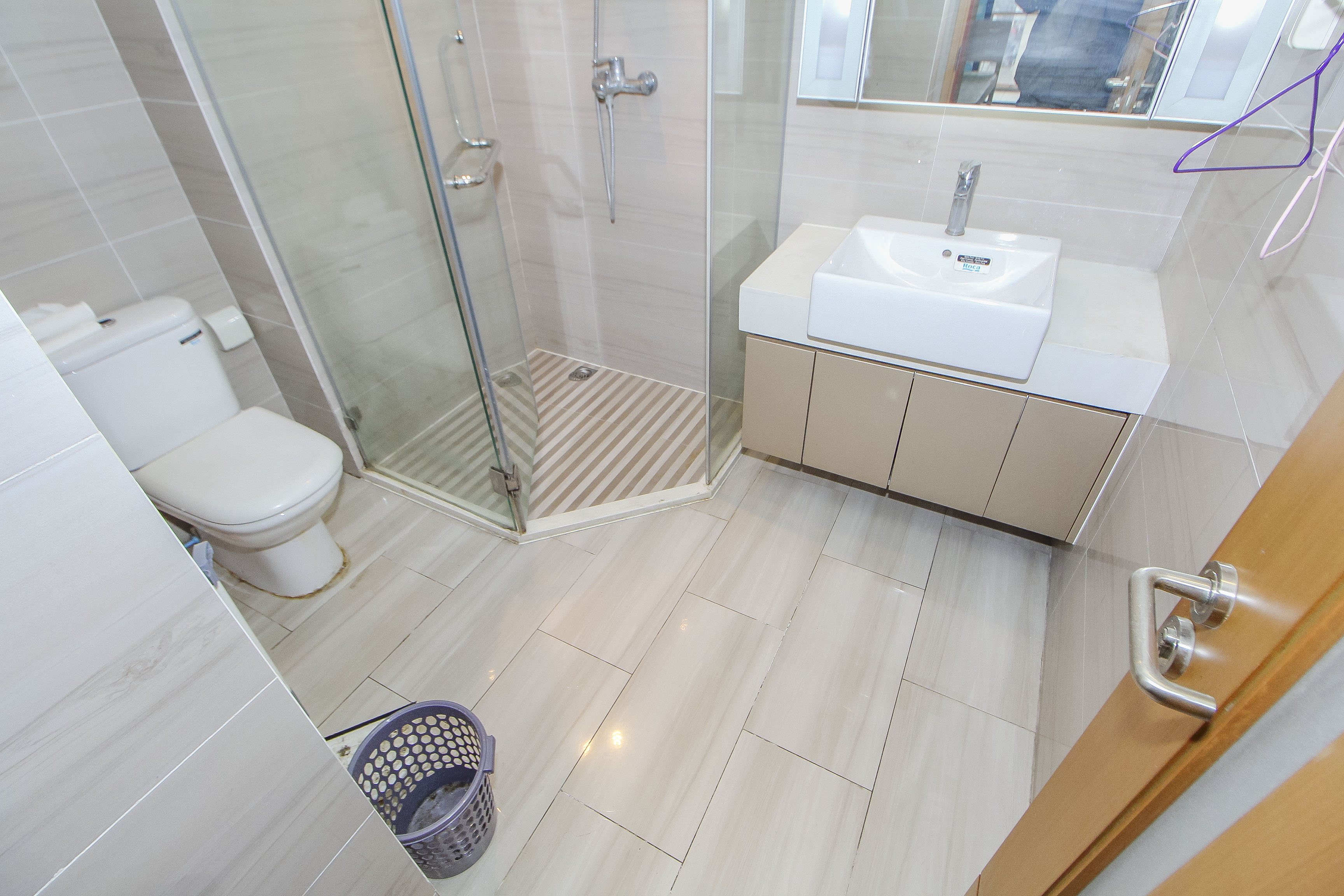 阳光100一期、四五期  3室2厅1卫   85.00万 阳光100一期、四五期  3室2厅1卫   85.00万卫生间