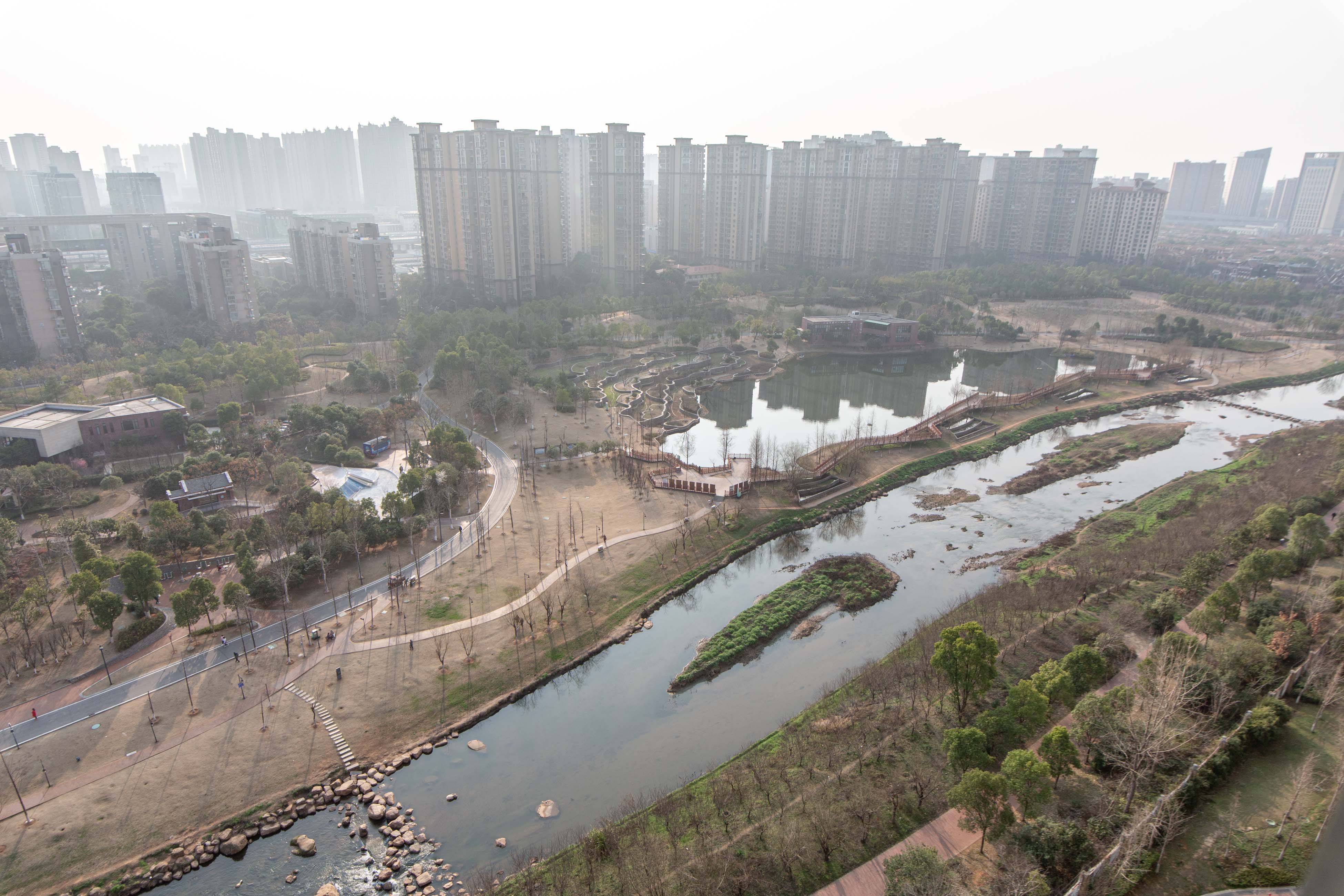 五矿万境水岸二期（五矿万境水岸和苑）  4室2厅2卫    435.0万阳台