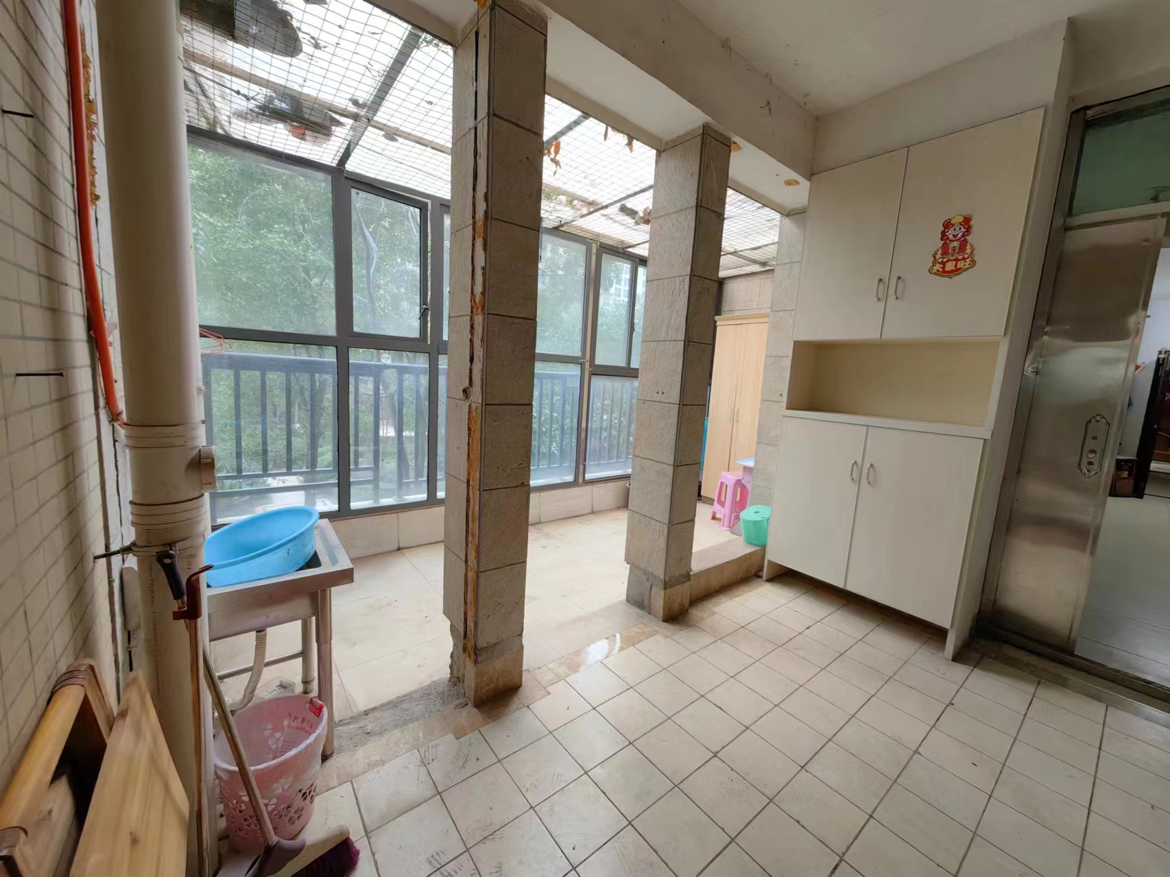 泰山公馆  3室2厅2卫   86.00万 泰山公馆  3室2厅2卫   86.00万室内图