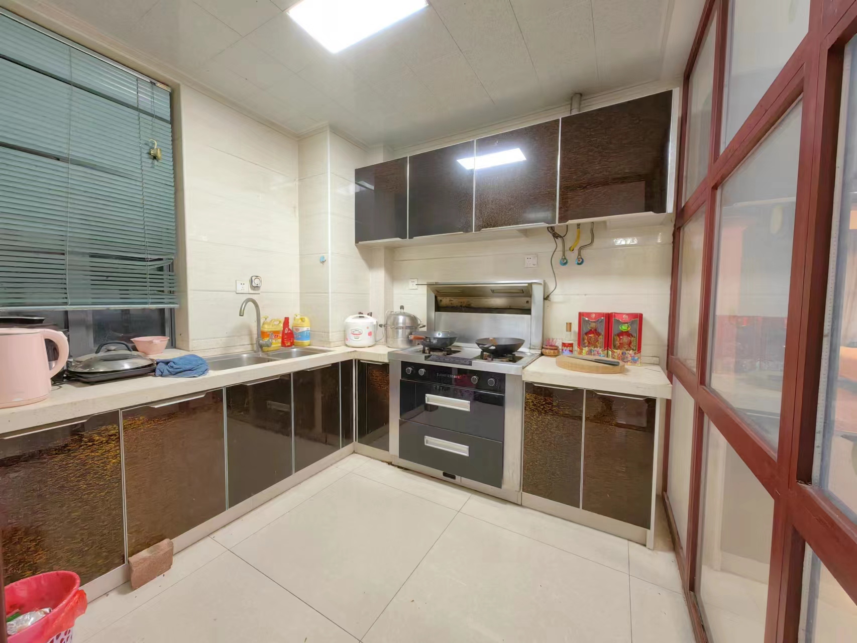 泰山公馆  3室2厅2卫   86.00万 泰山公馆  3室2厅2卫   86.00万室内图