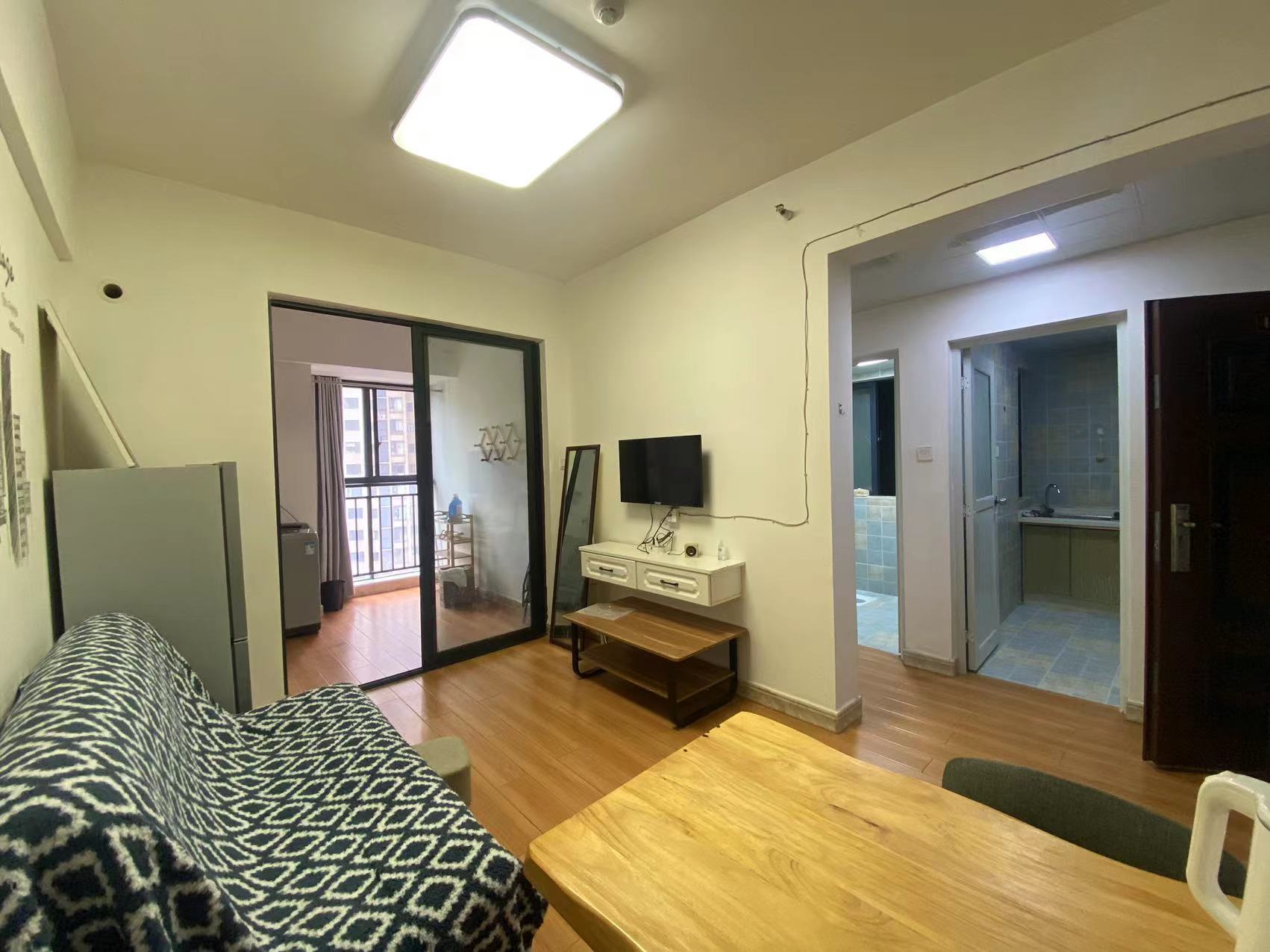 中建御山和苑 1室1厅1卫 38.0万 中建御山和苑 1室1厅1卫 38.0万室内图