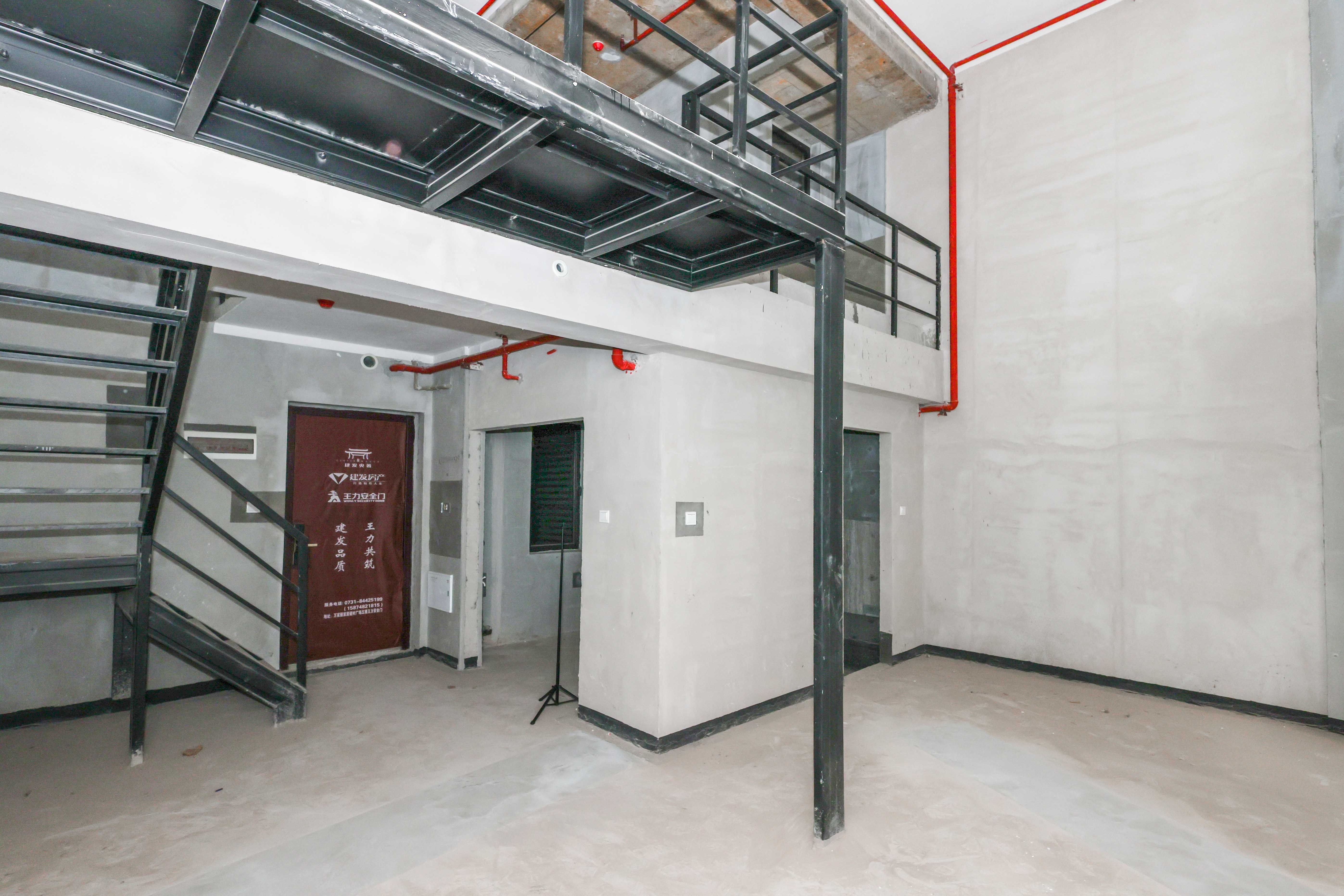 建发央著  4室2厅2卫   235.00万