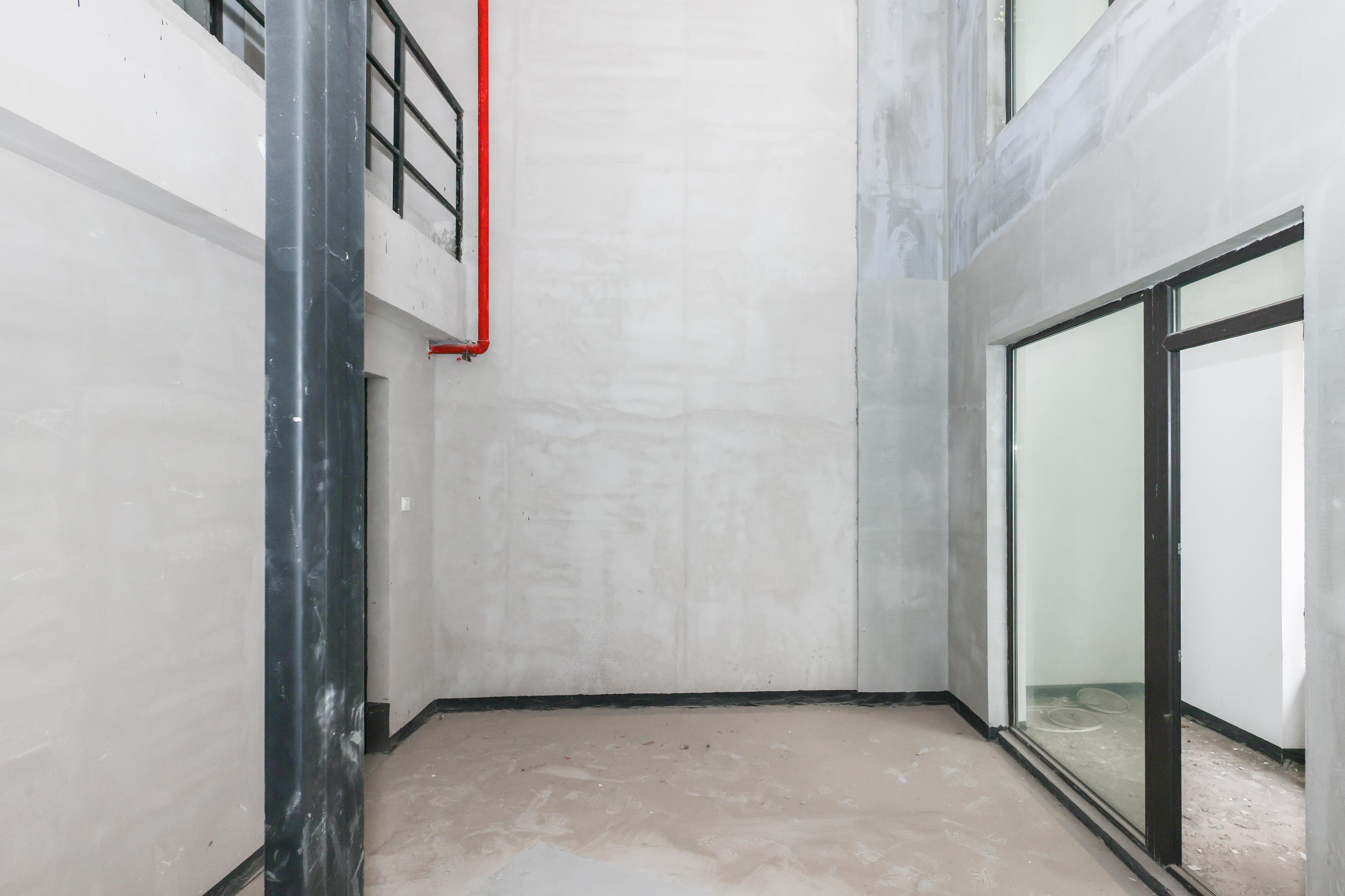 建发央著  4室2厅2卫   235.00万客厅