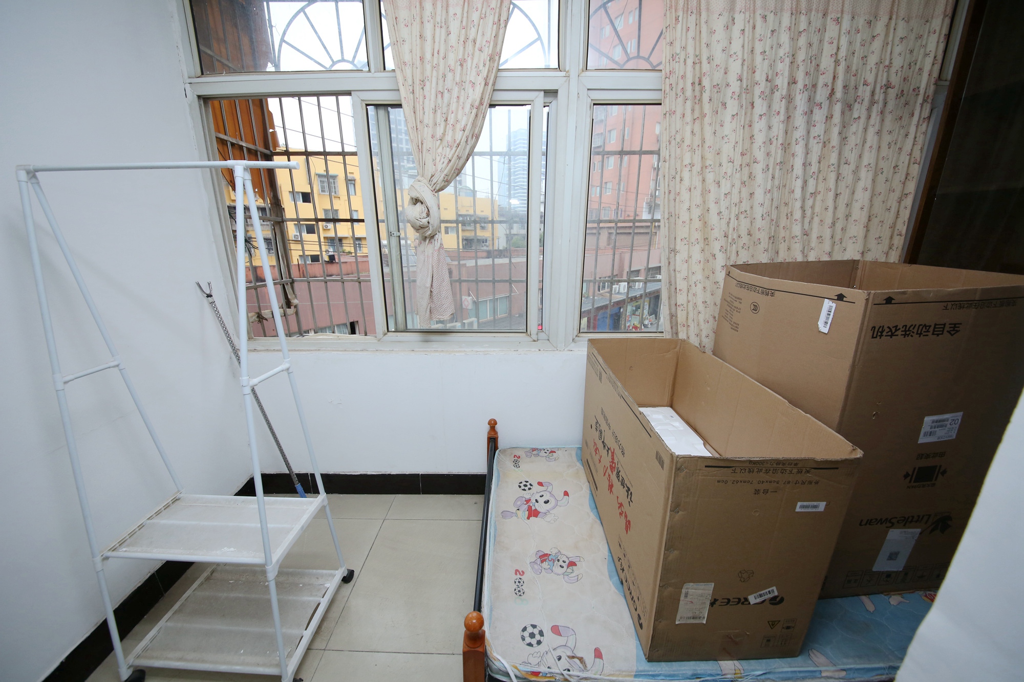 四村街社区  1室1厅1卫   34.00万阳台