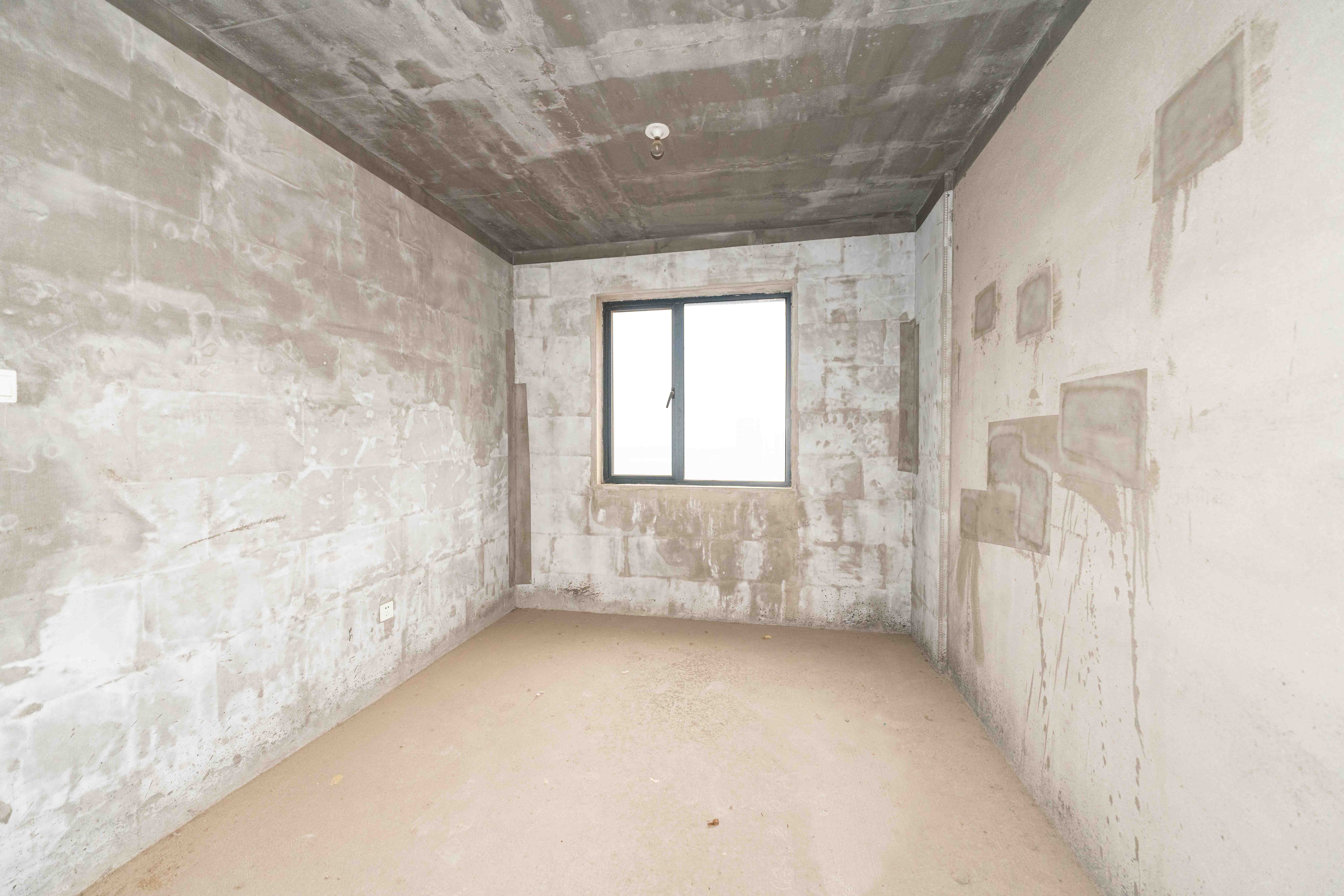 中建嘉和城 4室2厅2卫 95.0万 中建嘉和城 4室2厅2卫 95.0万卧室