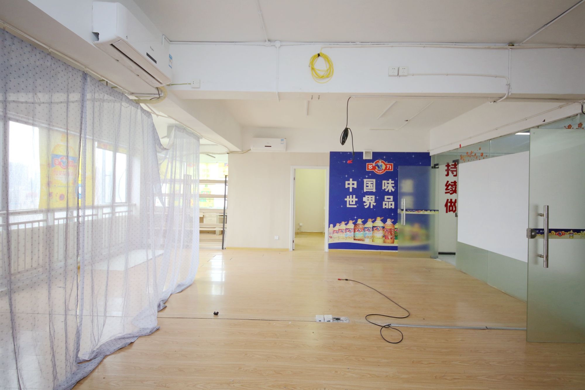 上城金都  4室2厅1卫    287.9万卧室