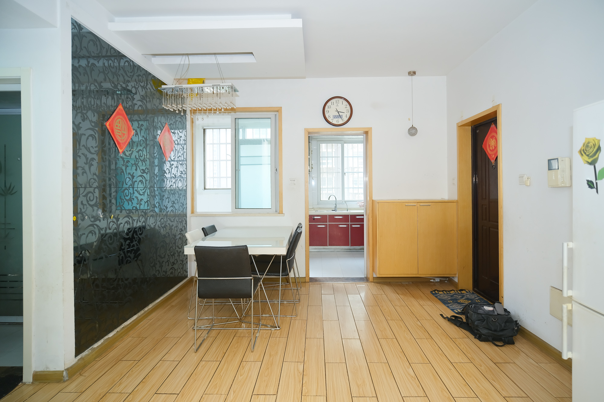 世景华庭 3室2厅2卫 66.0万 世景华庭 3室2厅2卫 66.0万客厅