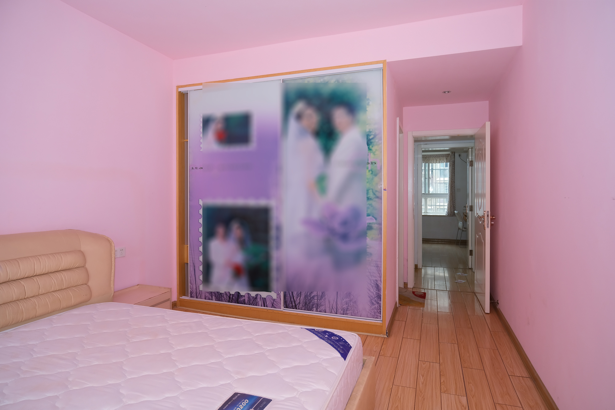 世景华庭 3室2厅2卫 66.0万 世景华庭 3室2厅2卫 66.0万卧室