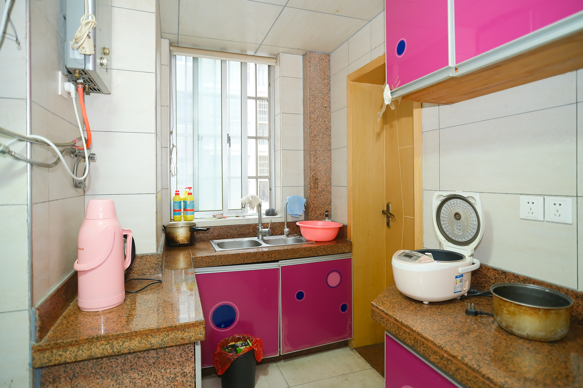 红树湾 2室2厅1卫 45.00万 红树湾 2室2厅1卫 45.00万厨房