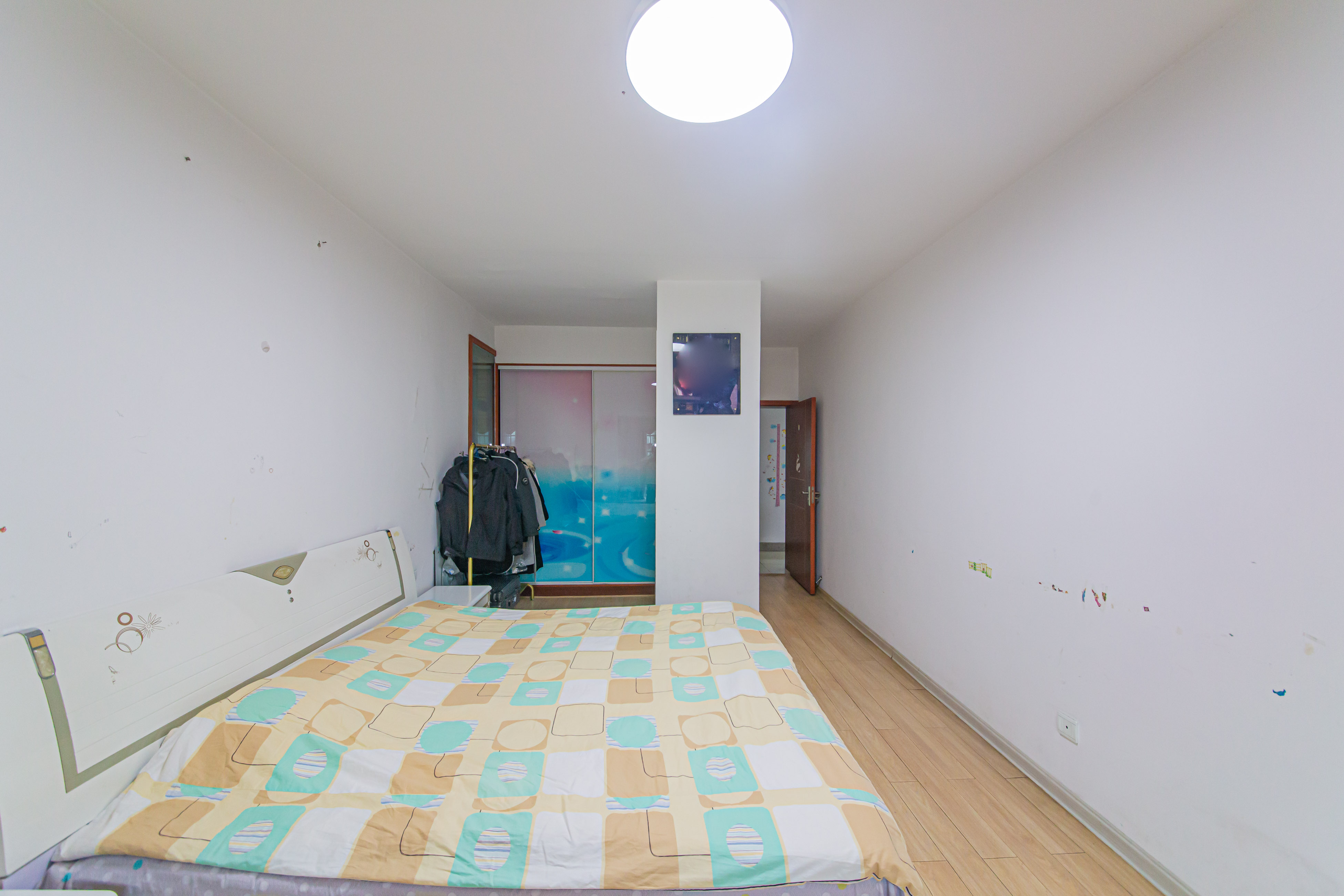 柠檬丽都 4室2厅1卫 68.0万 柠檬丽都 4室2厅1卫 68.0万卧室