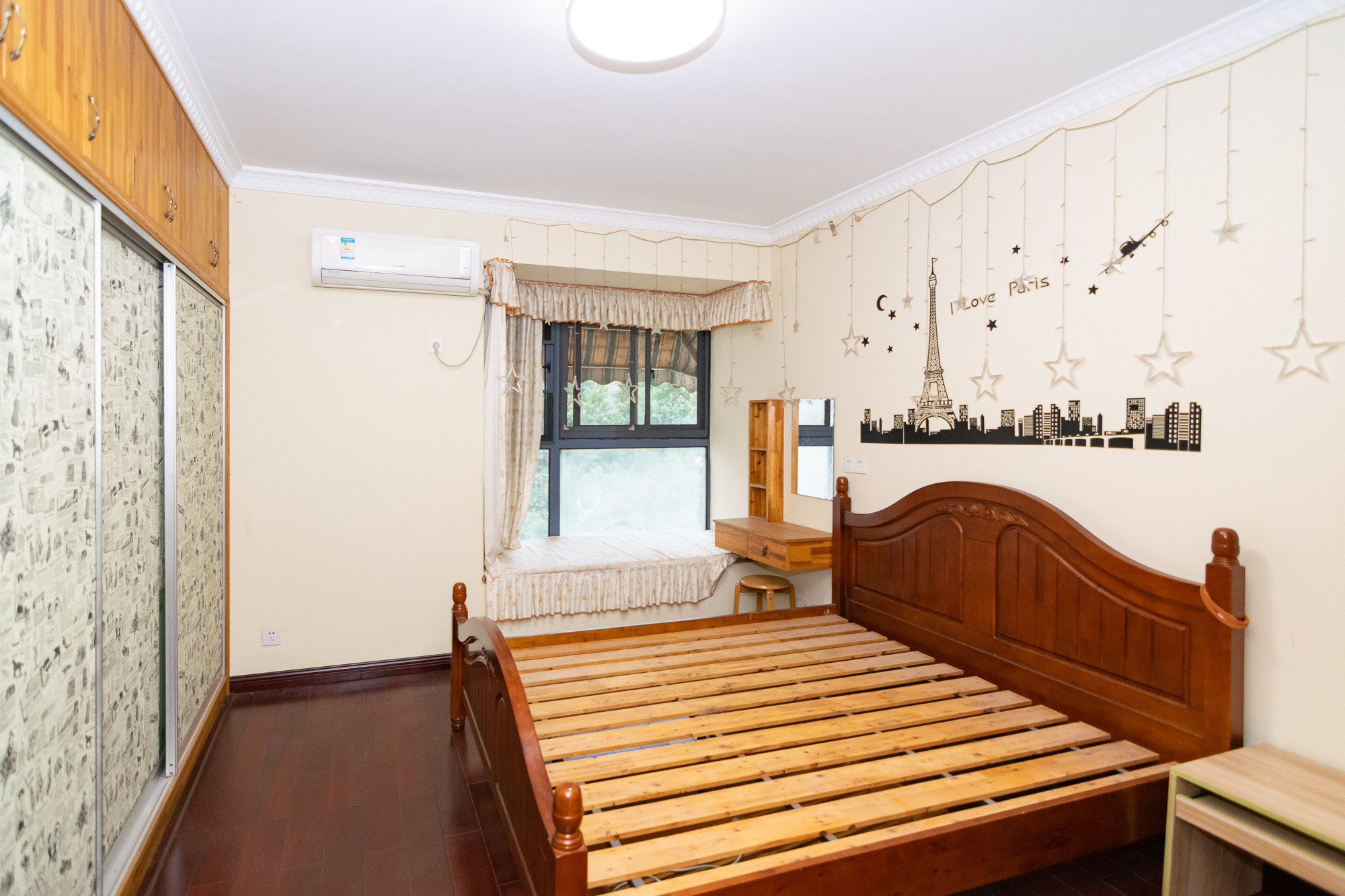 南山苏迪亚诺 3室2厅2卫 90.00万 南山苏迪亚诺 3室2厅2卫 90.00万卧室