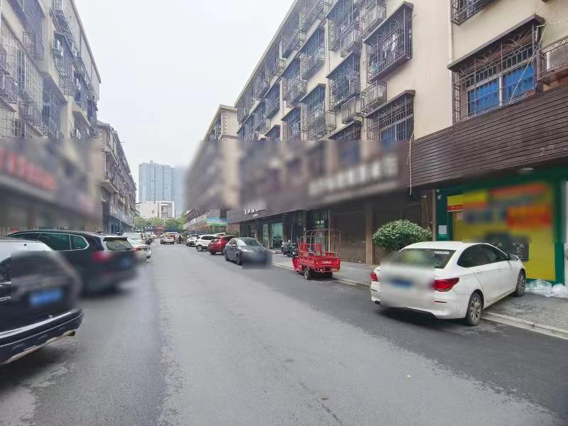 星沙四区 6室3厅3卫 260.00万 星沙四区 6室3厅3卫 260.00万室内图