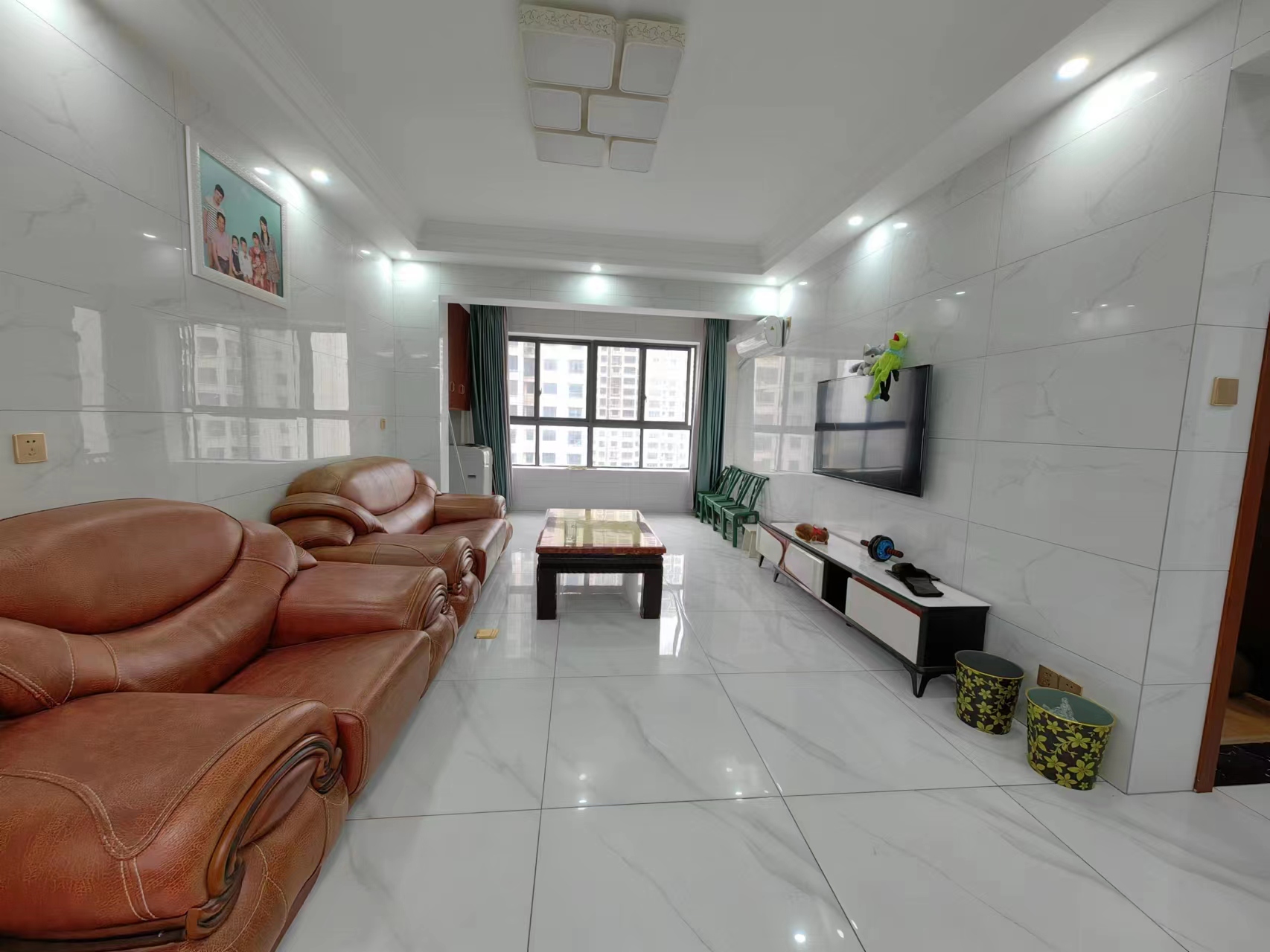 西郡佳园  2室2厅1卫    59.8万 西郡佳园  2室2厅1卫    59.8万室内图