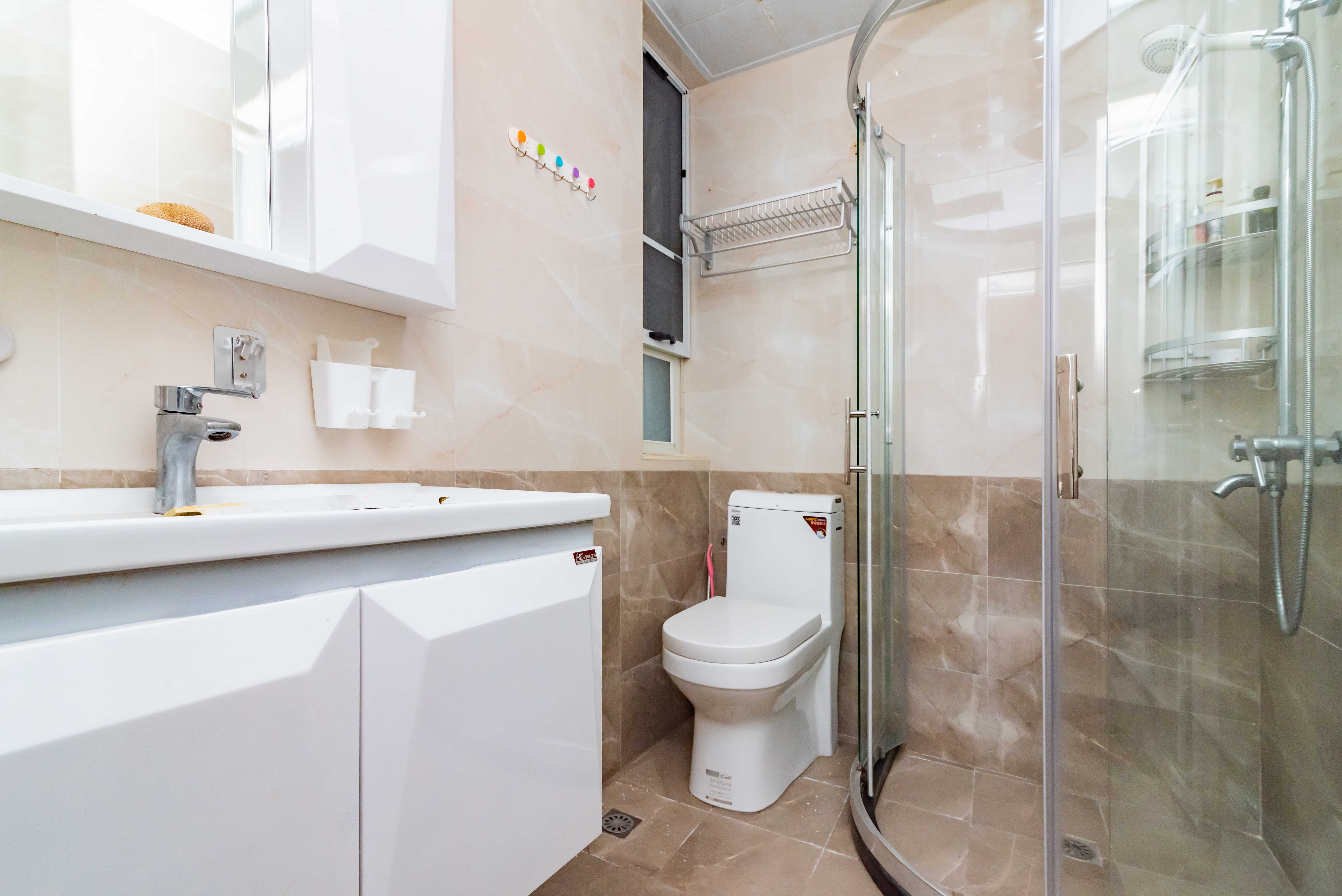 北辰三角洲B2E2区 3室2厅2卫 199.00万 北辰三角洲B2E2区 3室2厅2卫 199.00万卫生间