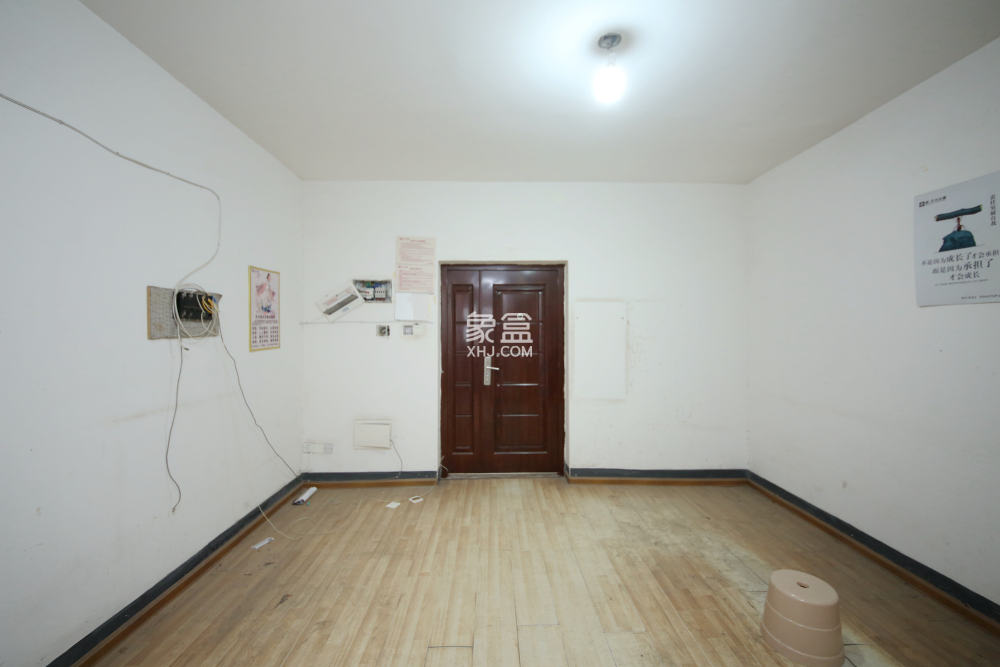 上东辛顿公寓  3室1厅2卫    58.8万