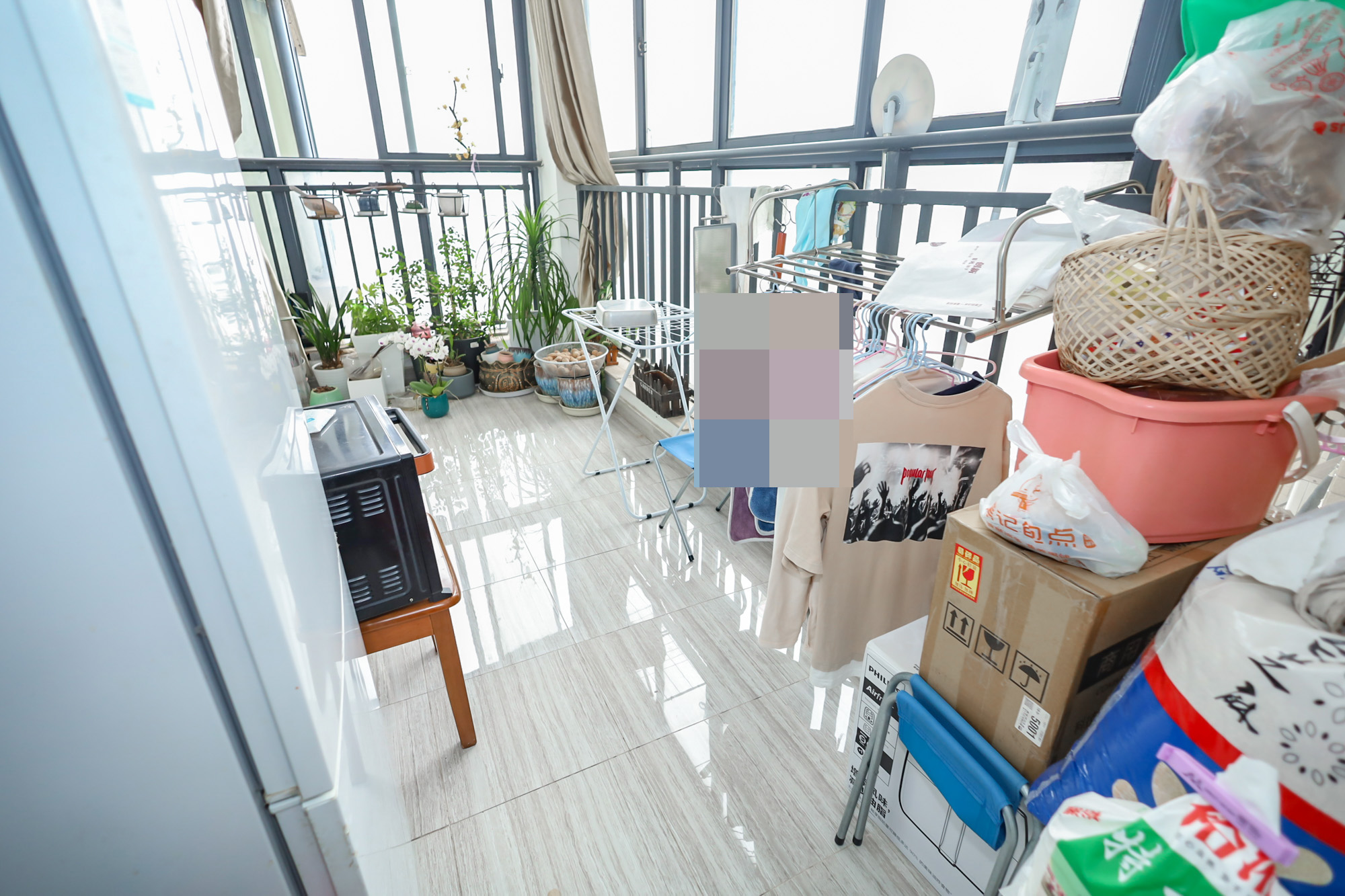 钰龙天下一期  4室2厅1卫   438.00万阳台