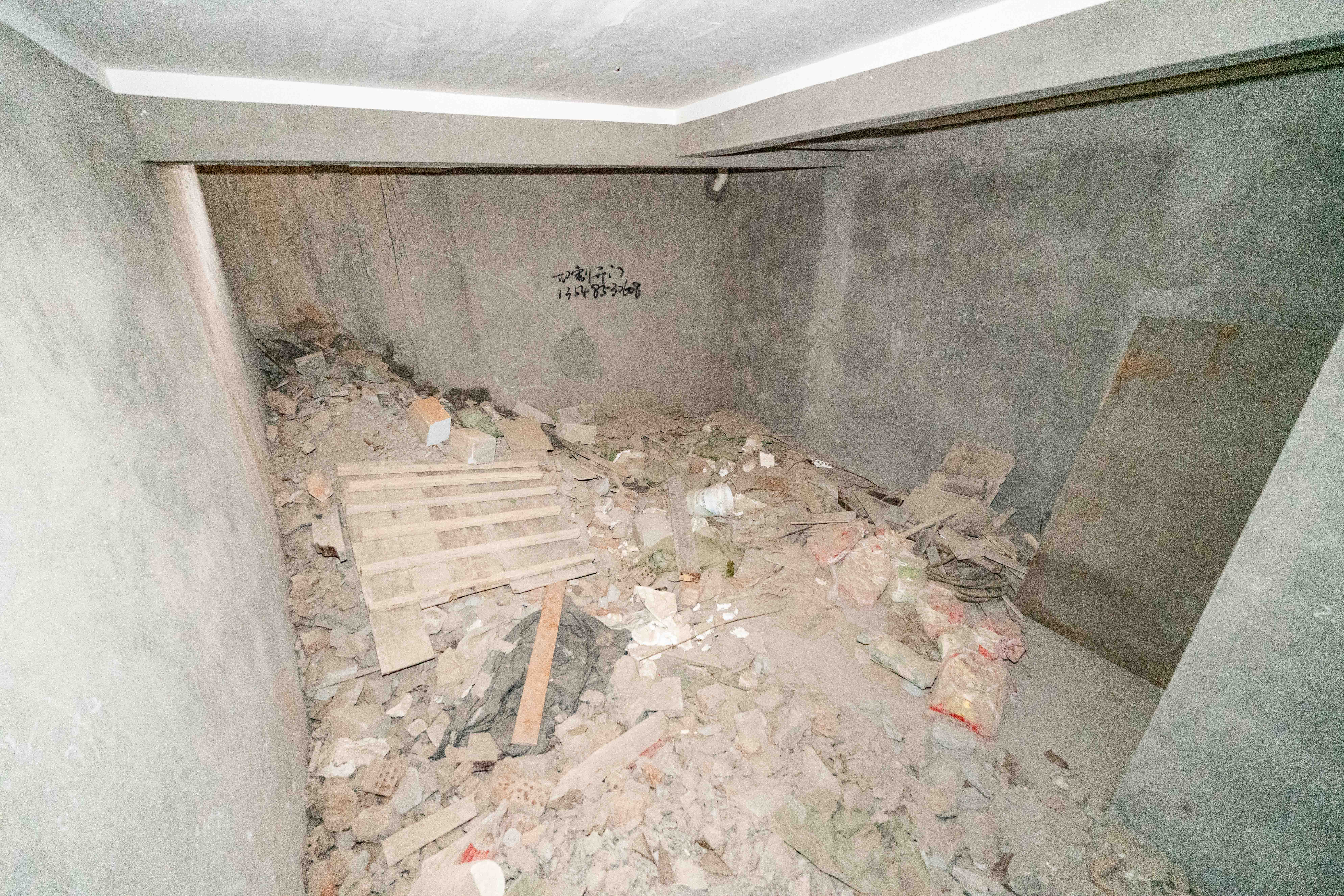保利城（中航城国际社区、郡原美村）  6室3厅3卫   252.00万其他