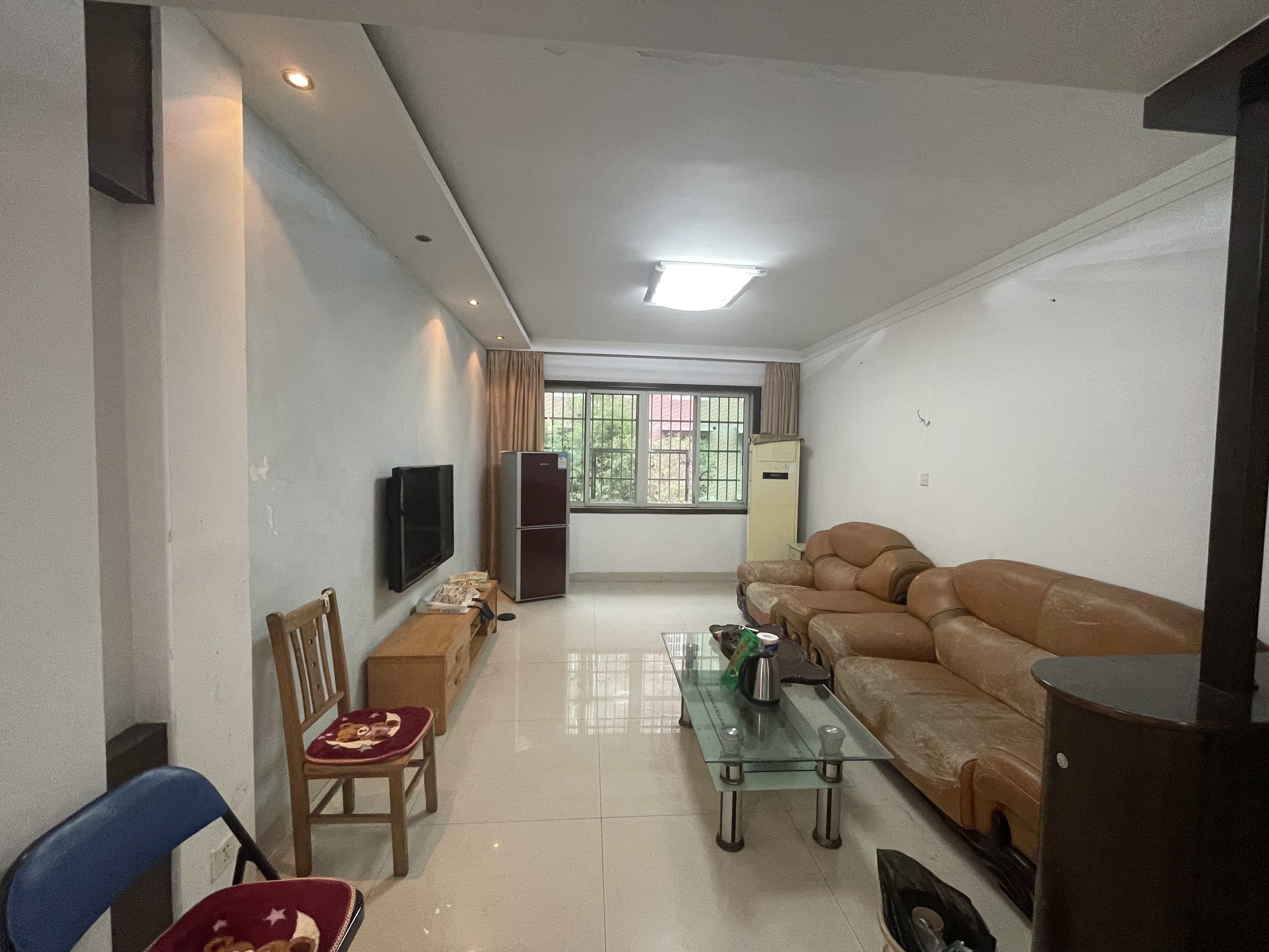 楠湖山庄  3室2厅2卫   50.00万 楠湖山庄  3室2厅2卫   50.00万室内图1