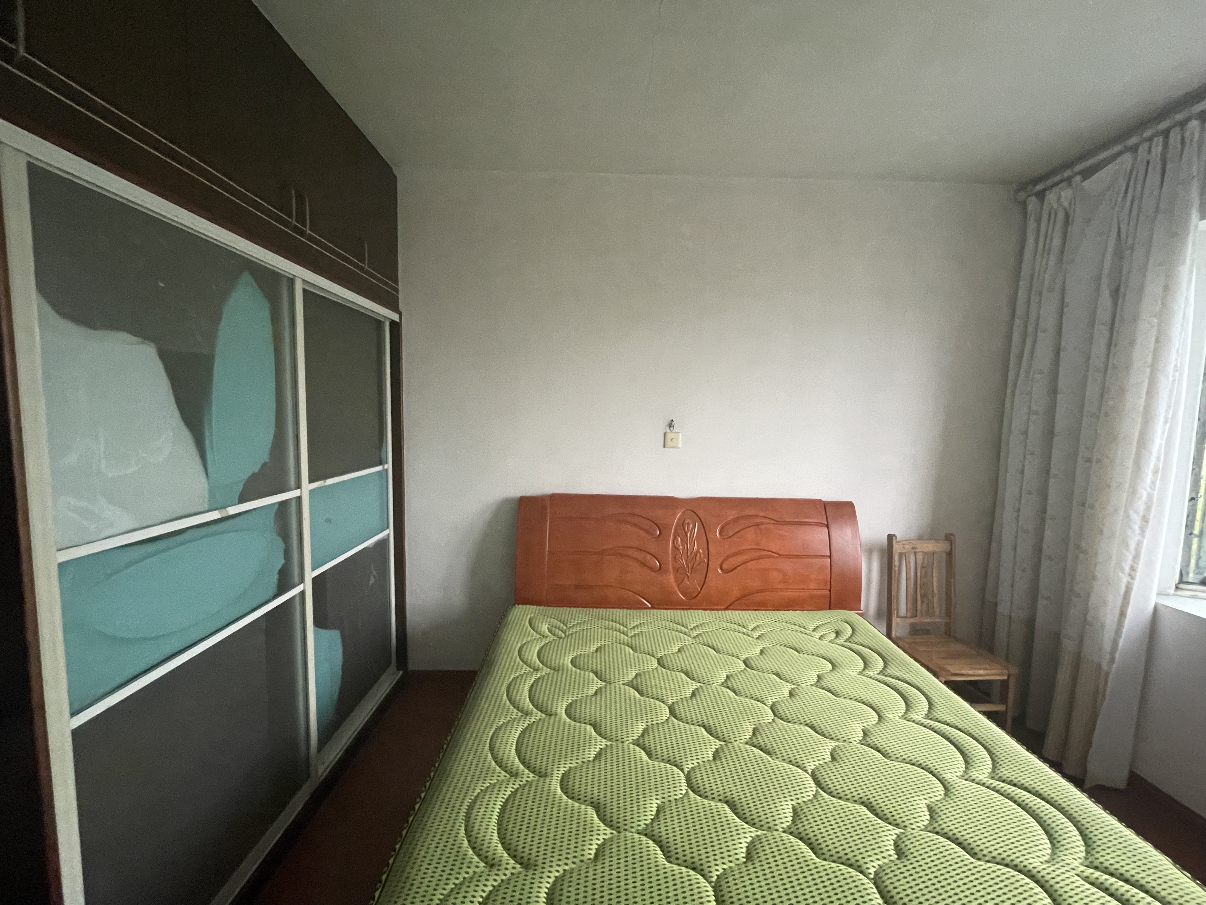 楠湖山庄  3室2厅2卫   50.00万 楠湖山庄  3室2厅2卫   50.00万室内图