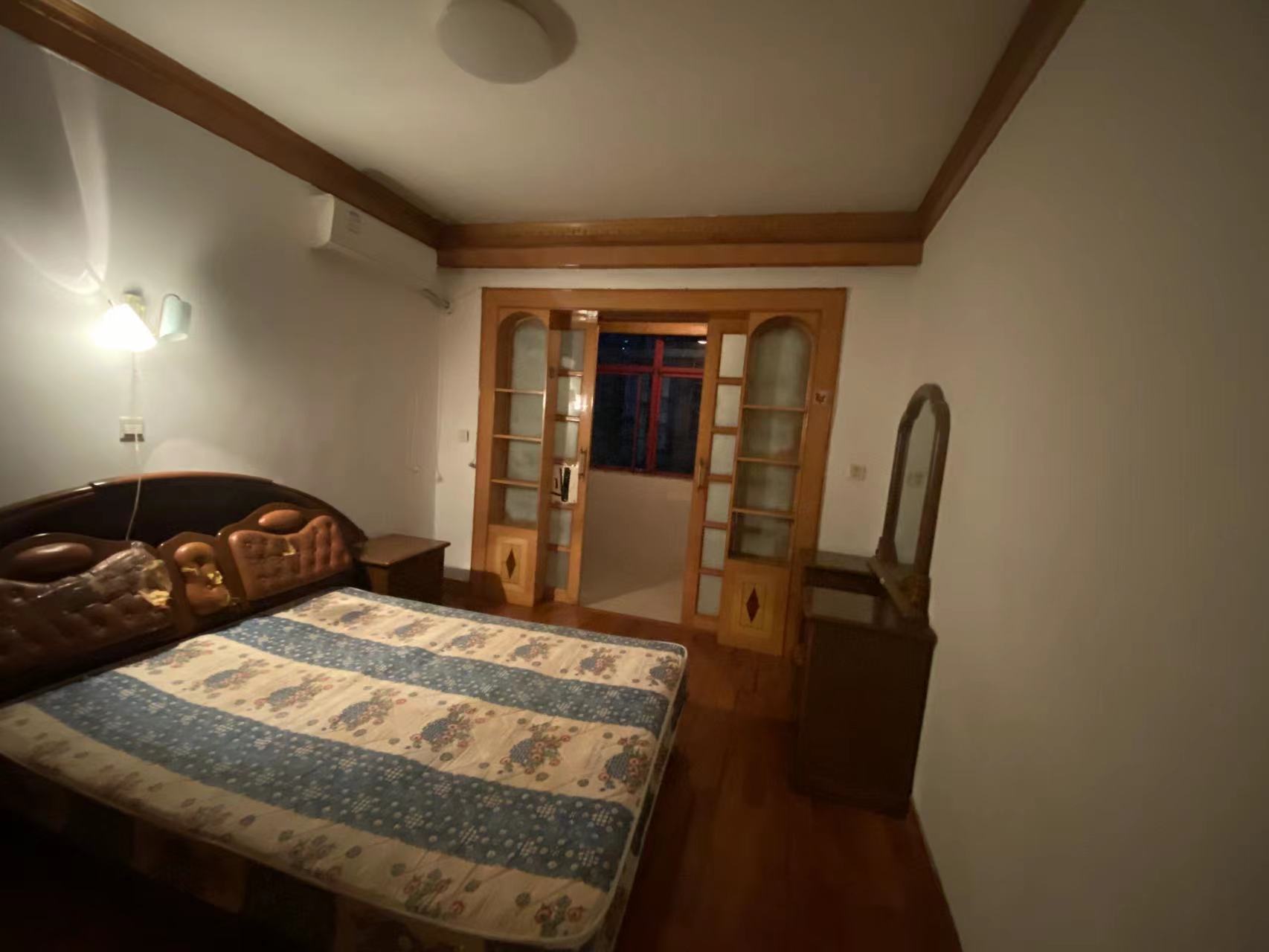 华联商业广场 3室2厅1卫 48.00万 华联商业广场 3室2厅1卫 48.00万室内图