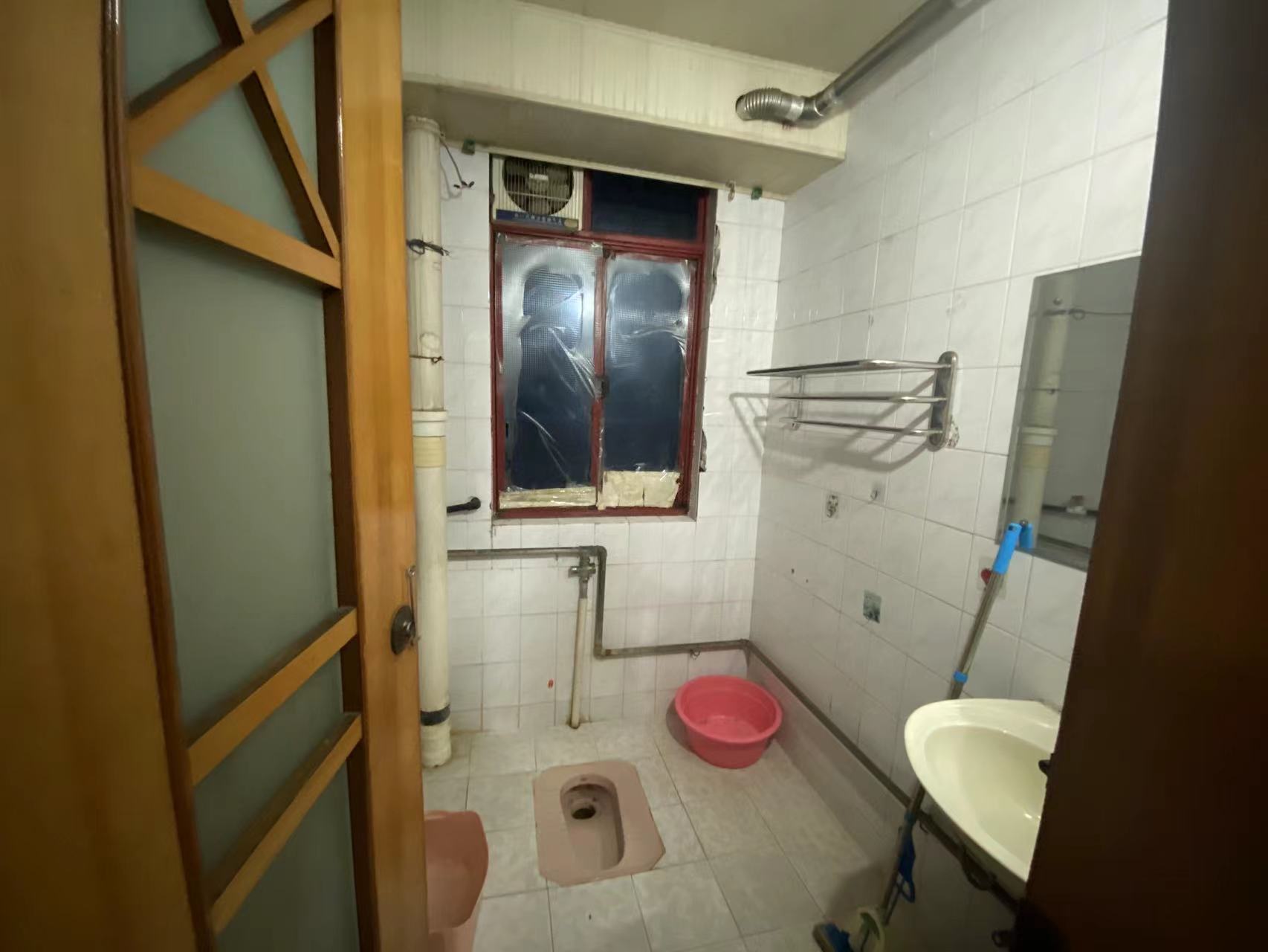 华联商业广场 3室2厅1卫 48.00万 华联商业广场 3室2厅1卫 48.00万室内图