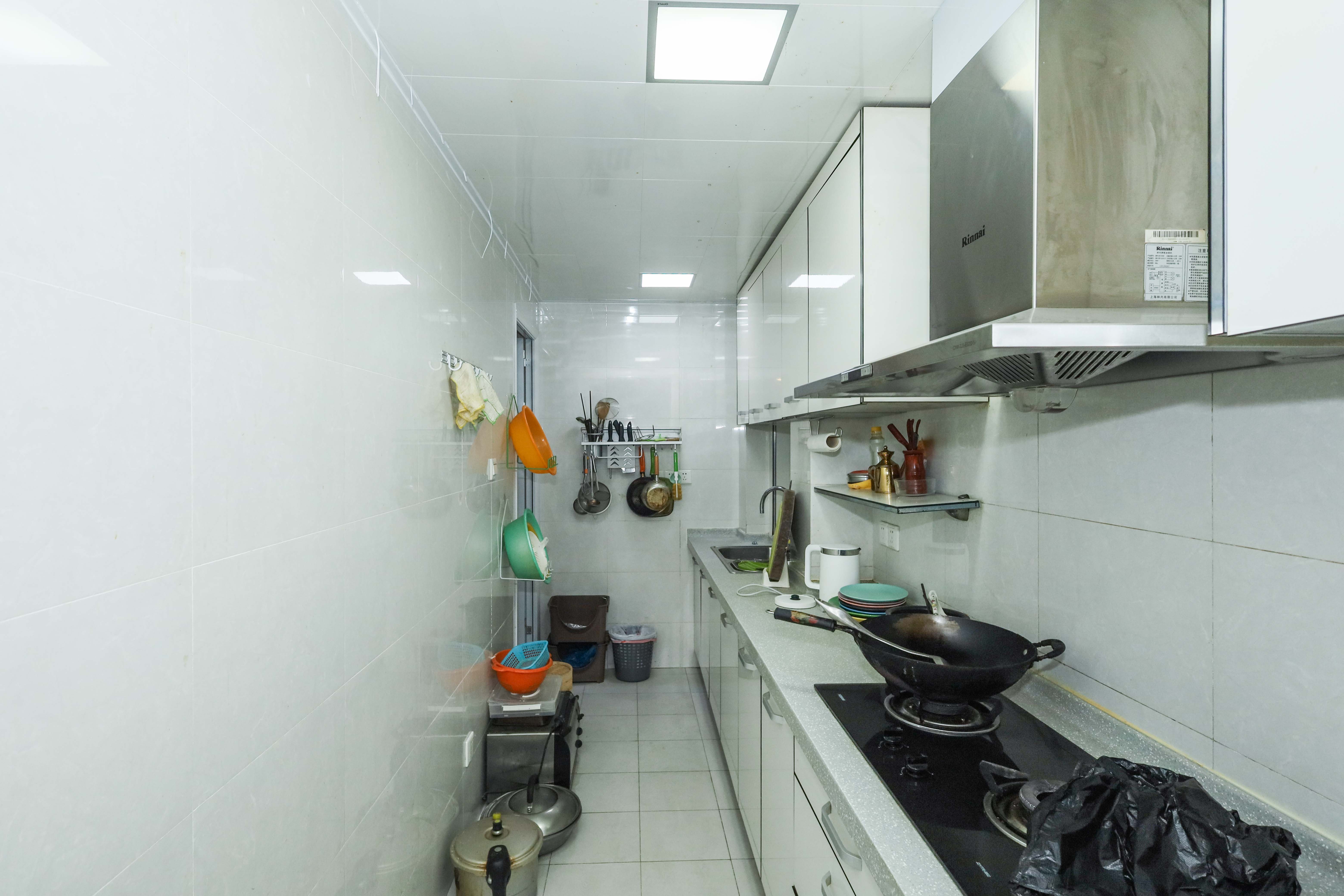 保利麓谷林语D区  2室2厅2卫    65.0万 保利麓谷林语D区  2室2厅2卫    65.0万厨房