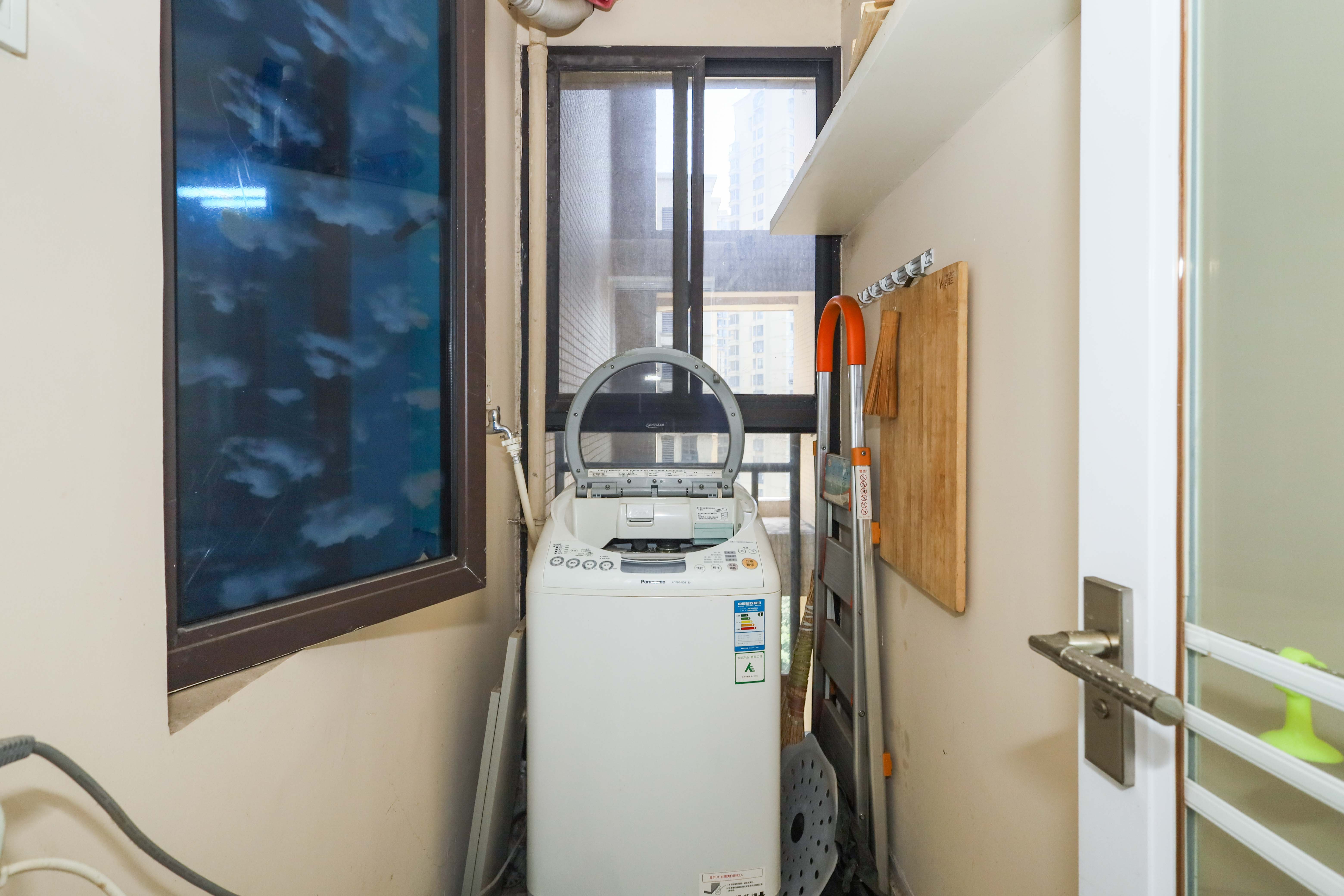 保利麓谷林语D区  2室2厅2卫    65.0万 保利麓谷林语D区  2室2厅2卫    65.0万厨房