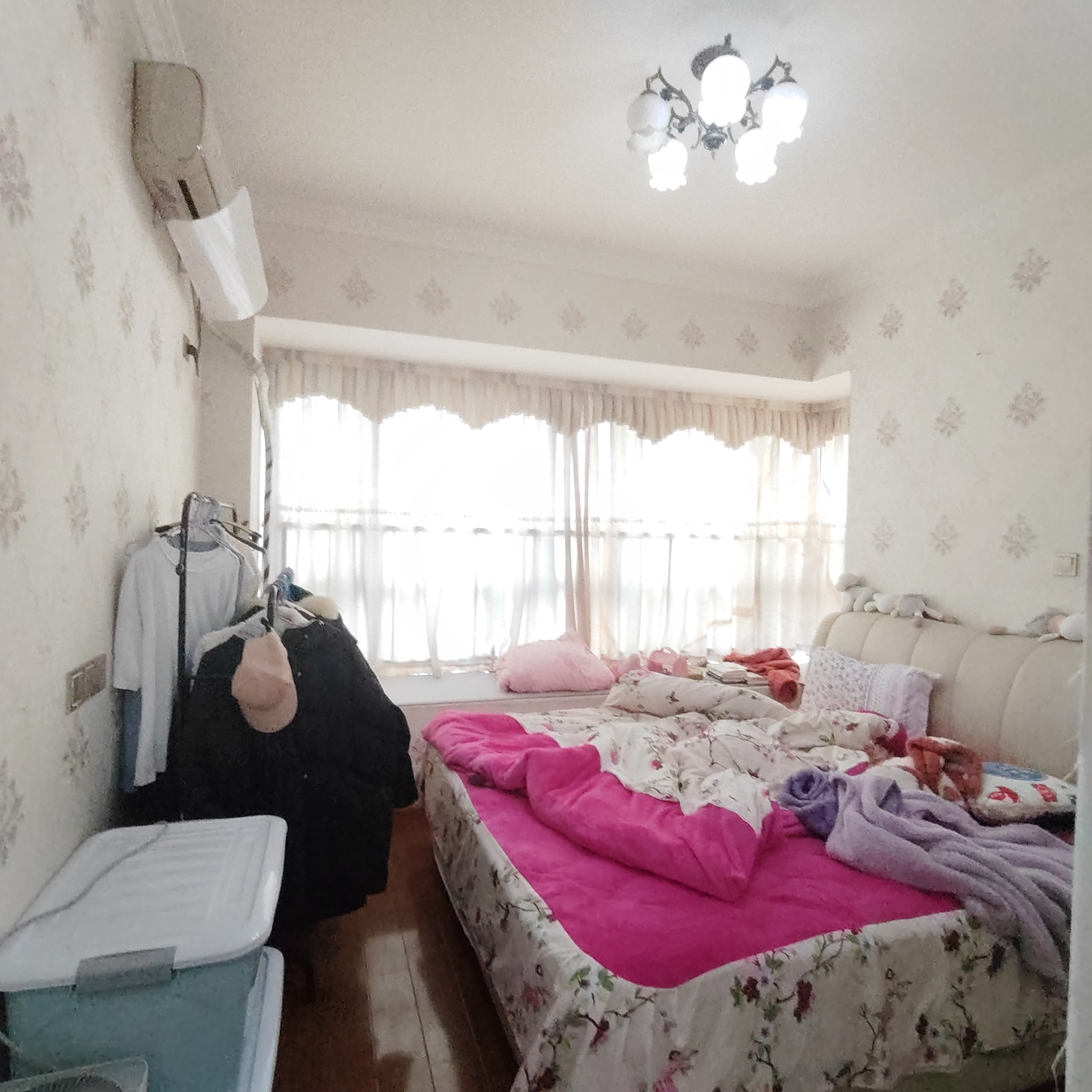 日盛山湖城 3室2厅1卫 64.80万 日盛山湖城 3室2厅1卫 64.80万室内图