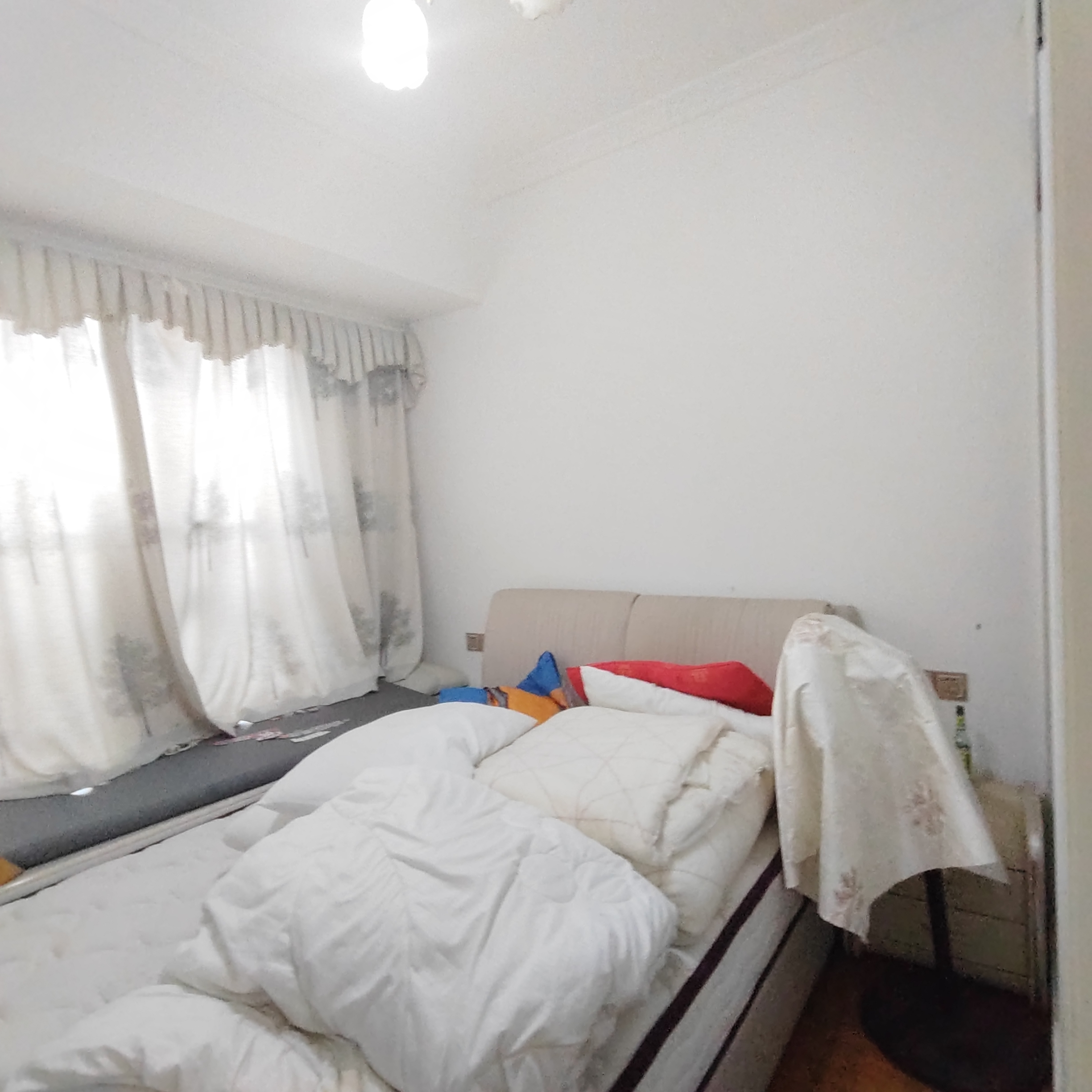 日盛山湖城 3室2厅1卫 64.80万 日盛山湖城 3室2厅1卫 64.80万室内图