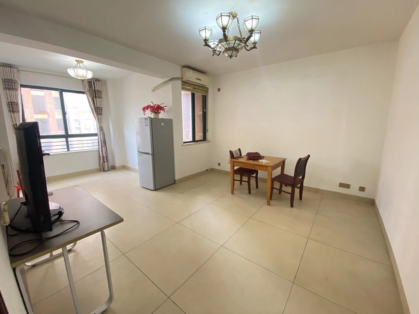 尚格名城花好悦园4期 2室2厅1卫 52.0万 尚格名城花好悦园4期 2室2厅1卫 52.0万室内图