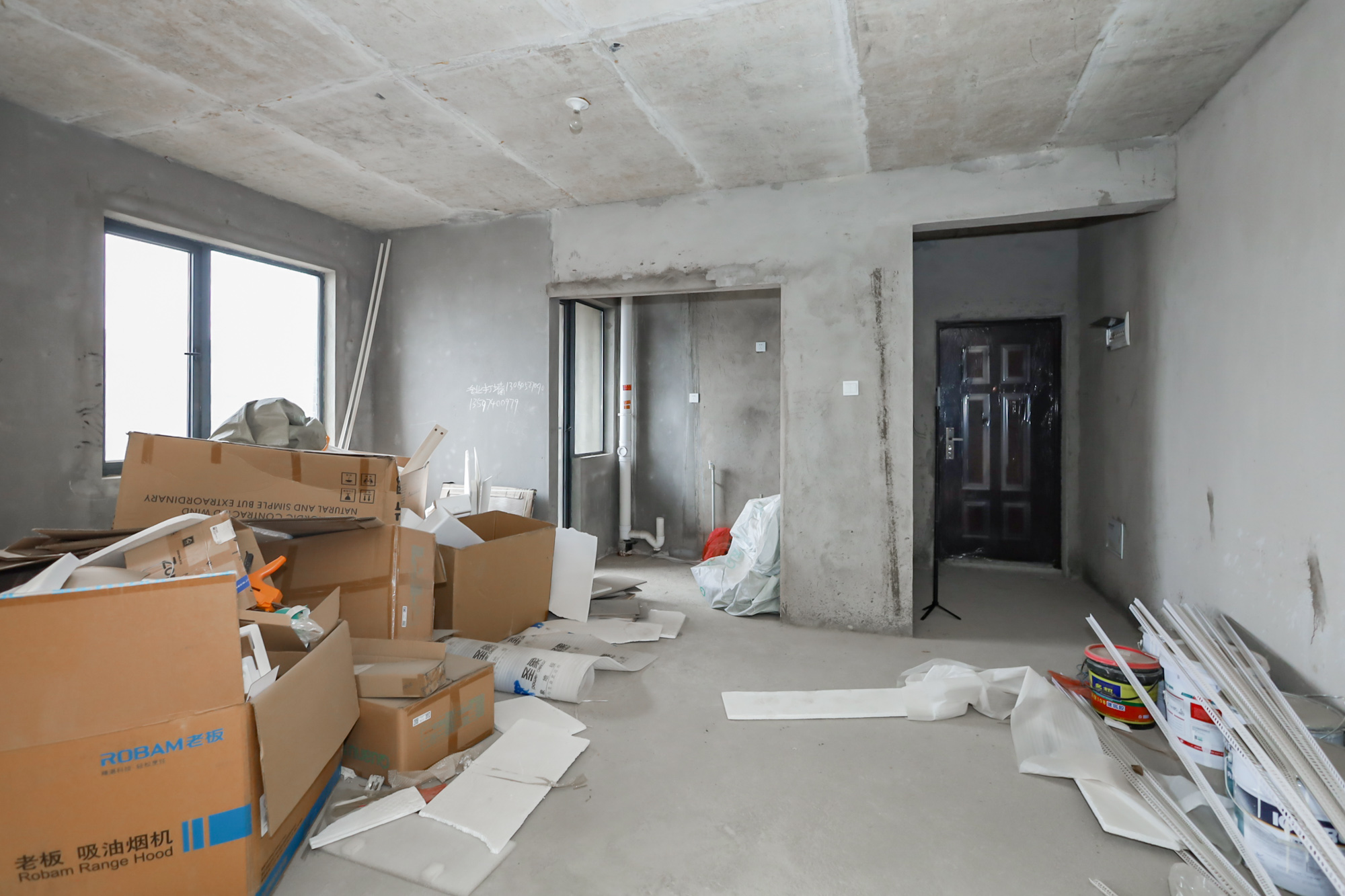 广泰锦苑  4室2厅2卫    98.0万 广泰锦苑  4室2厅2卫    98.0万客厅