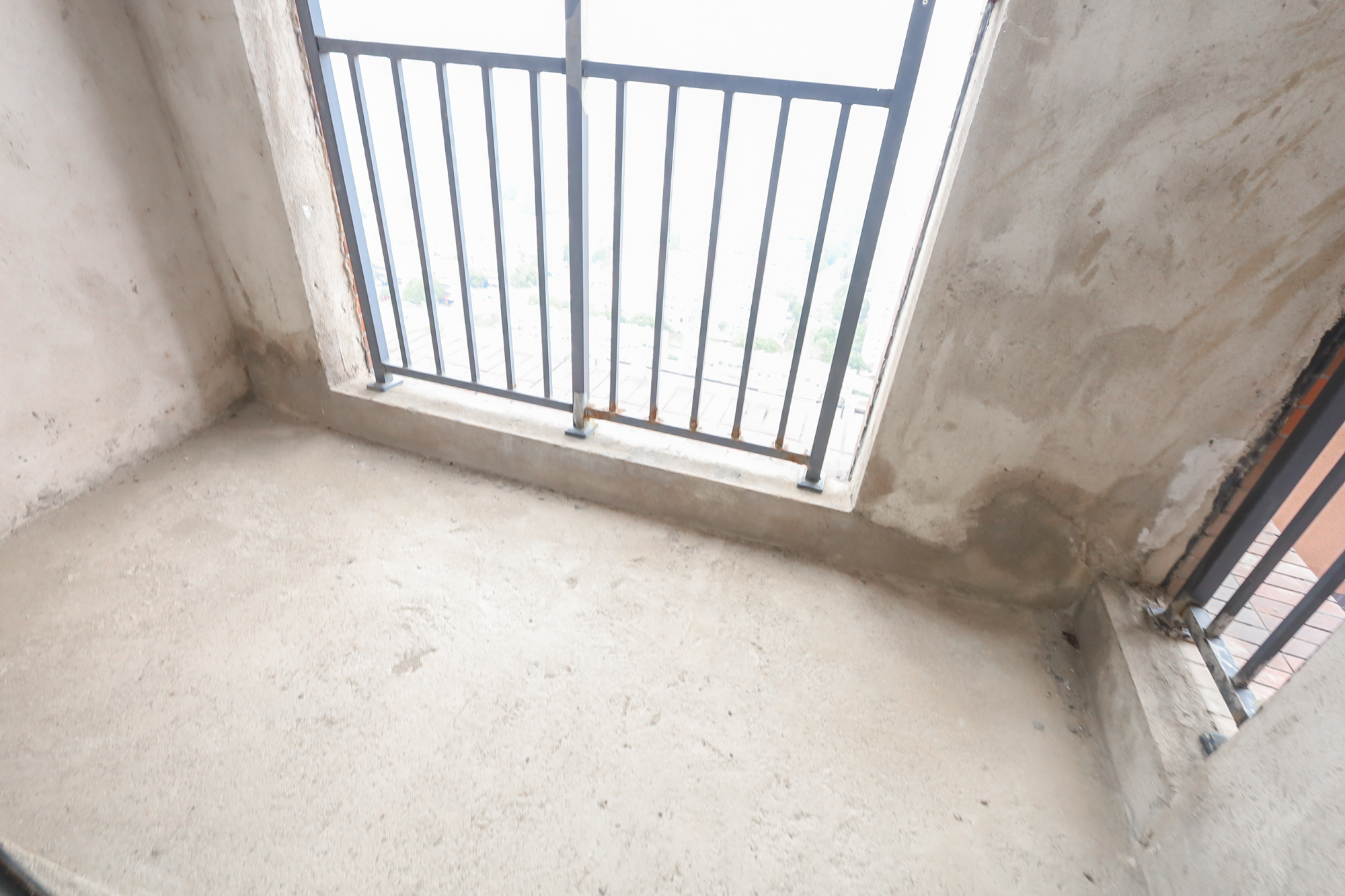 广泰锦苑  4室2厅2卫    98.0万 广泰锦苑  4室2厅2卫    98.0万阳台