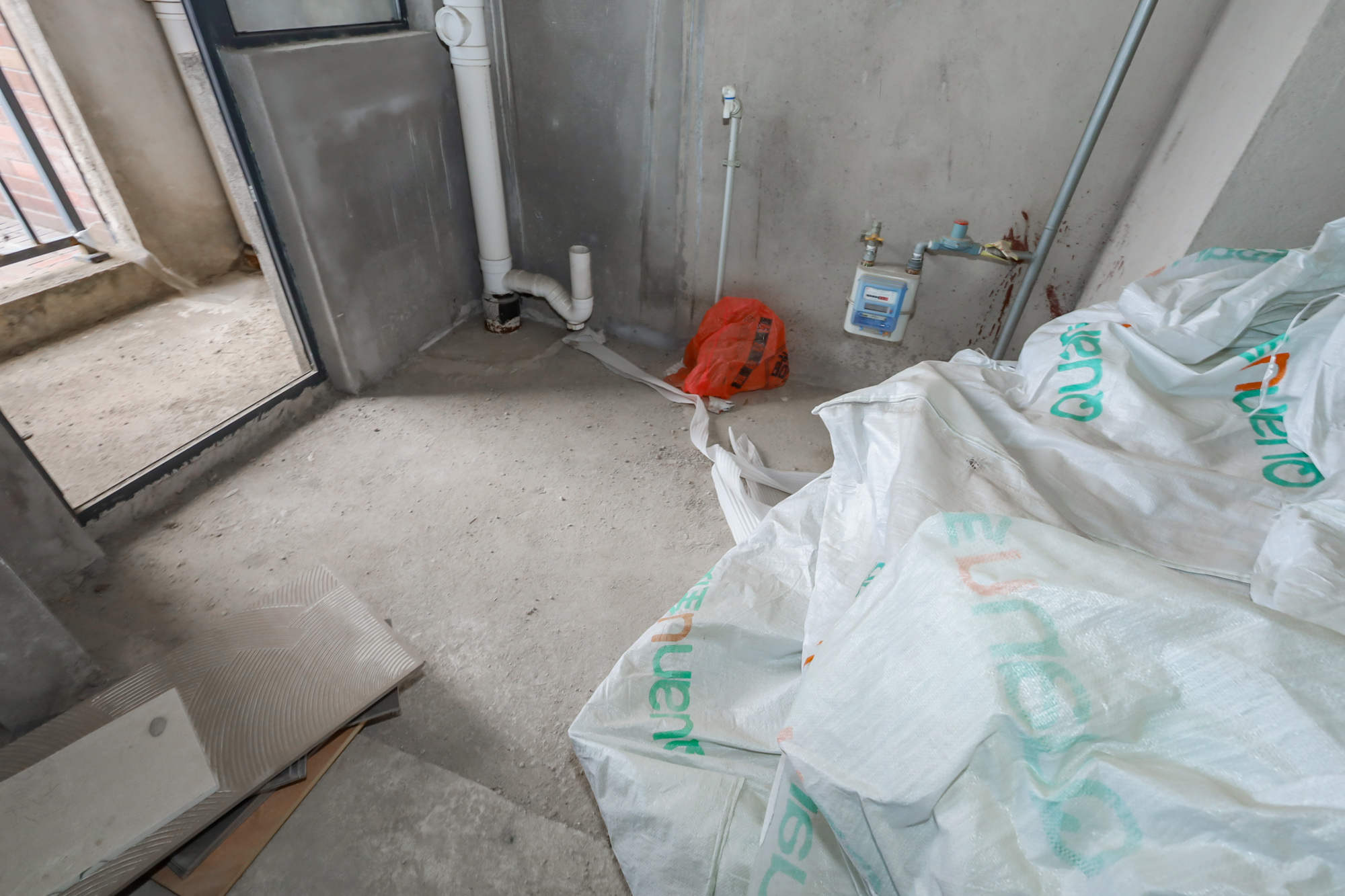 广泰锦苑  4室2厅2卫    98.0万 广泰锦苑  4室2厅2卫    98.0万厨房