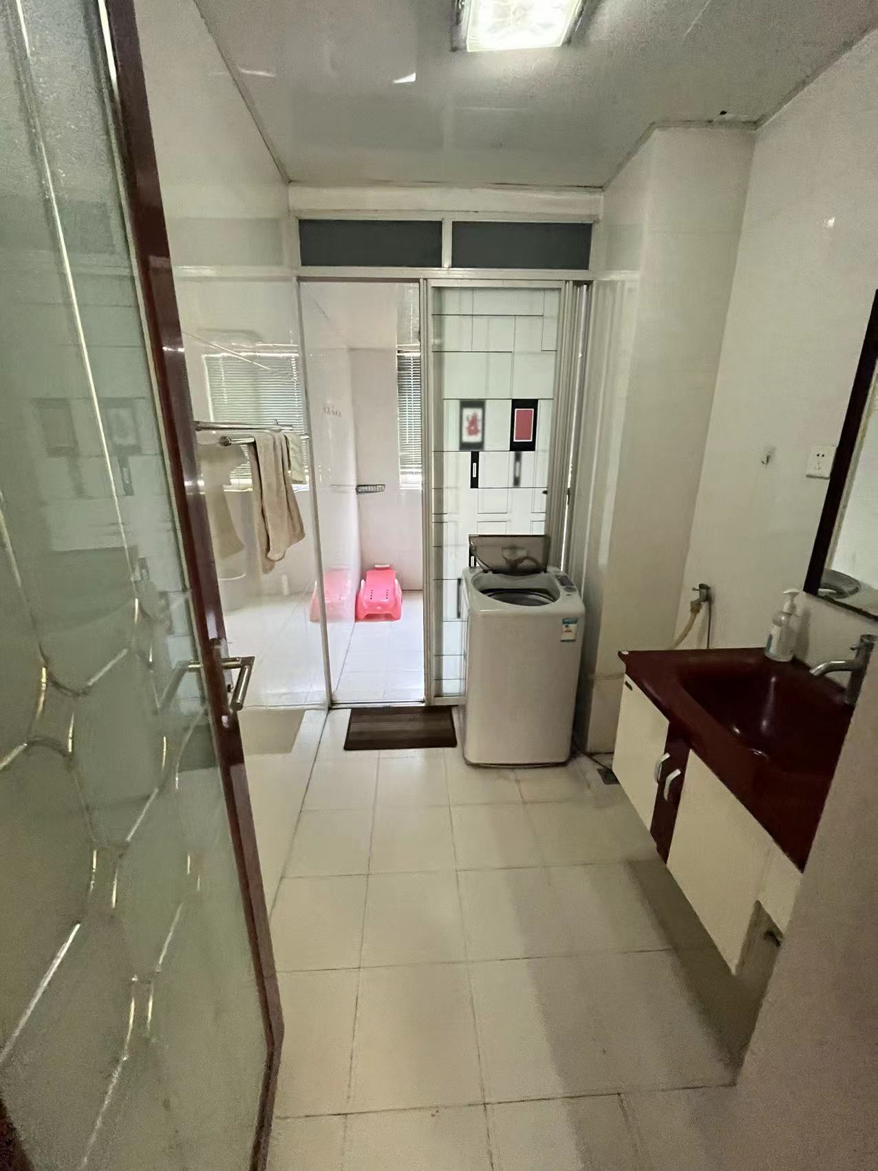 玫瑰名城百合苑  3室2厅2卫    80.0万 玫瑰名城百合苑  3室2厅2卫    80.0万室内图