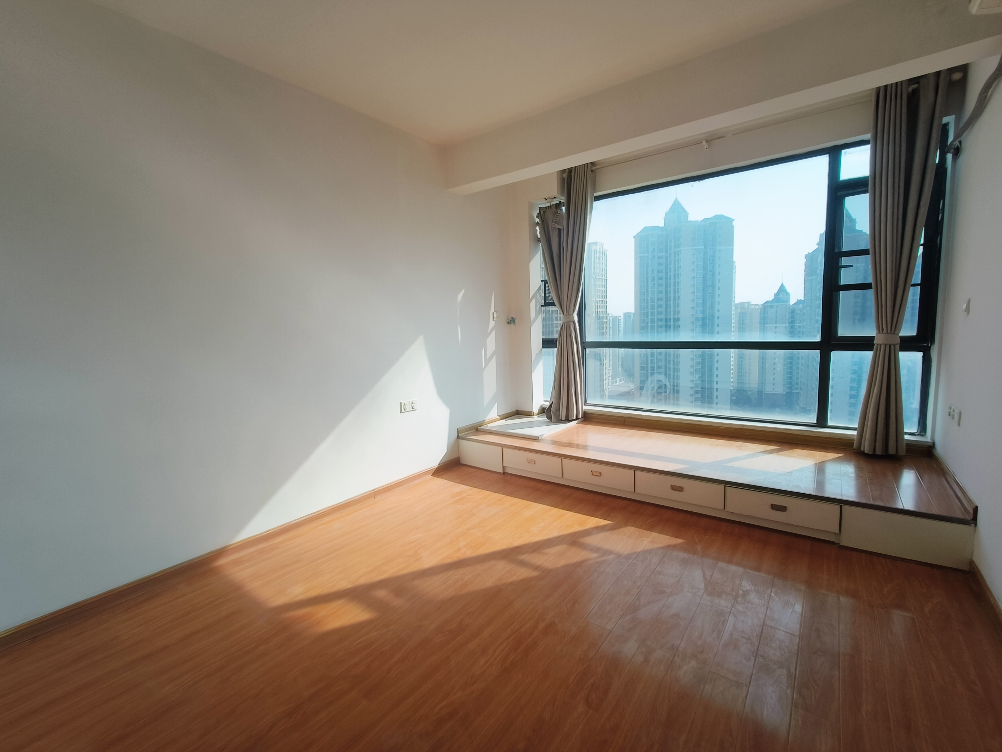 华晨御园  2室2厅1卫    53.8万 华晨御园  2室2厅1卫    53.8万室内图