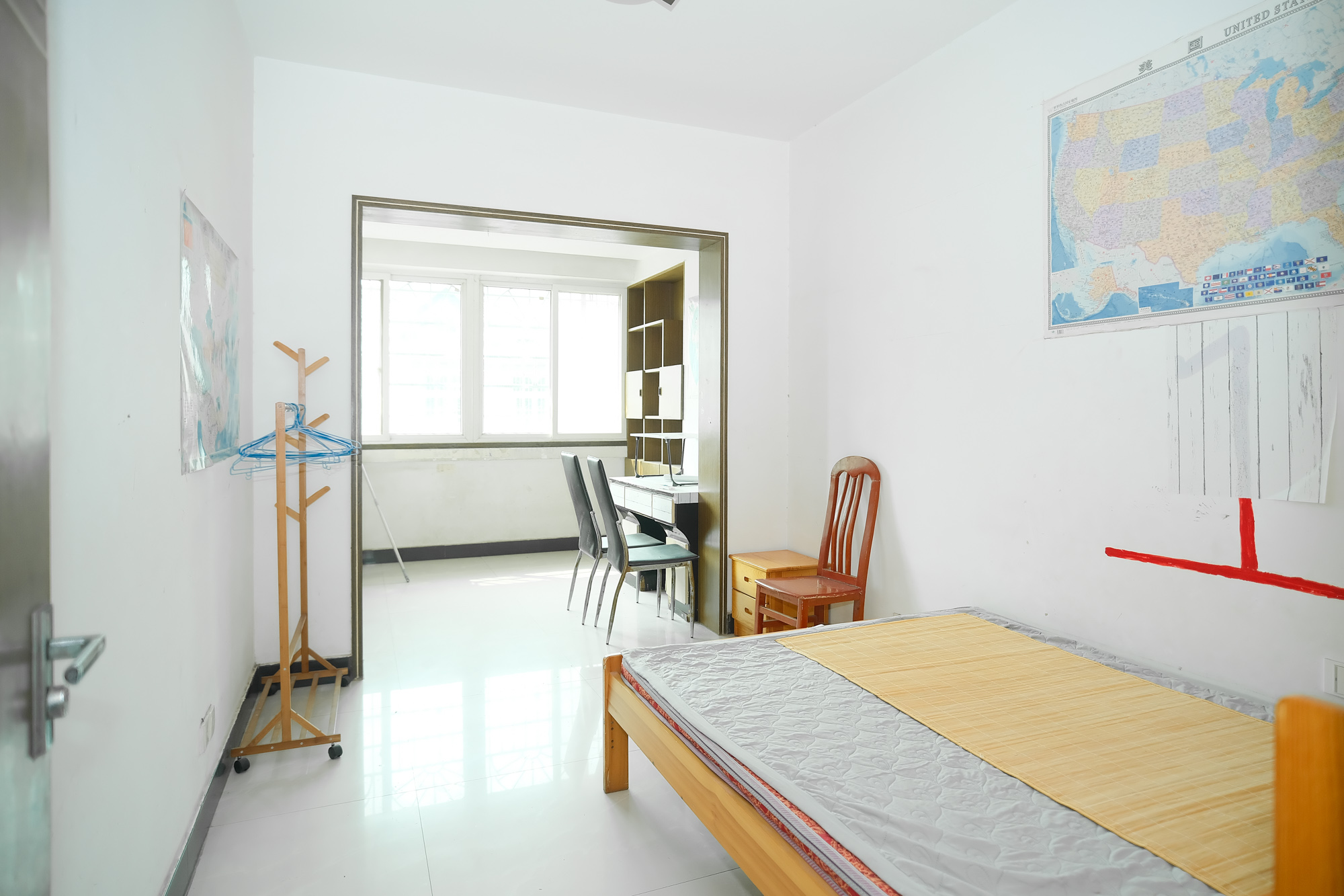 圆梦花园 3室2厅1卫 58.00万 圆梦花园 3室2厅1卫 58.00万卧室