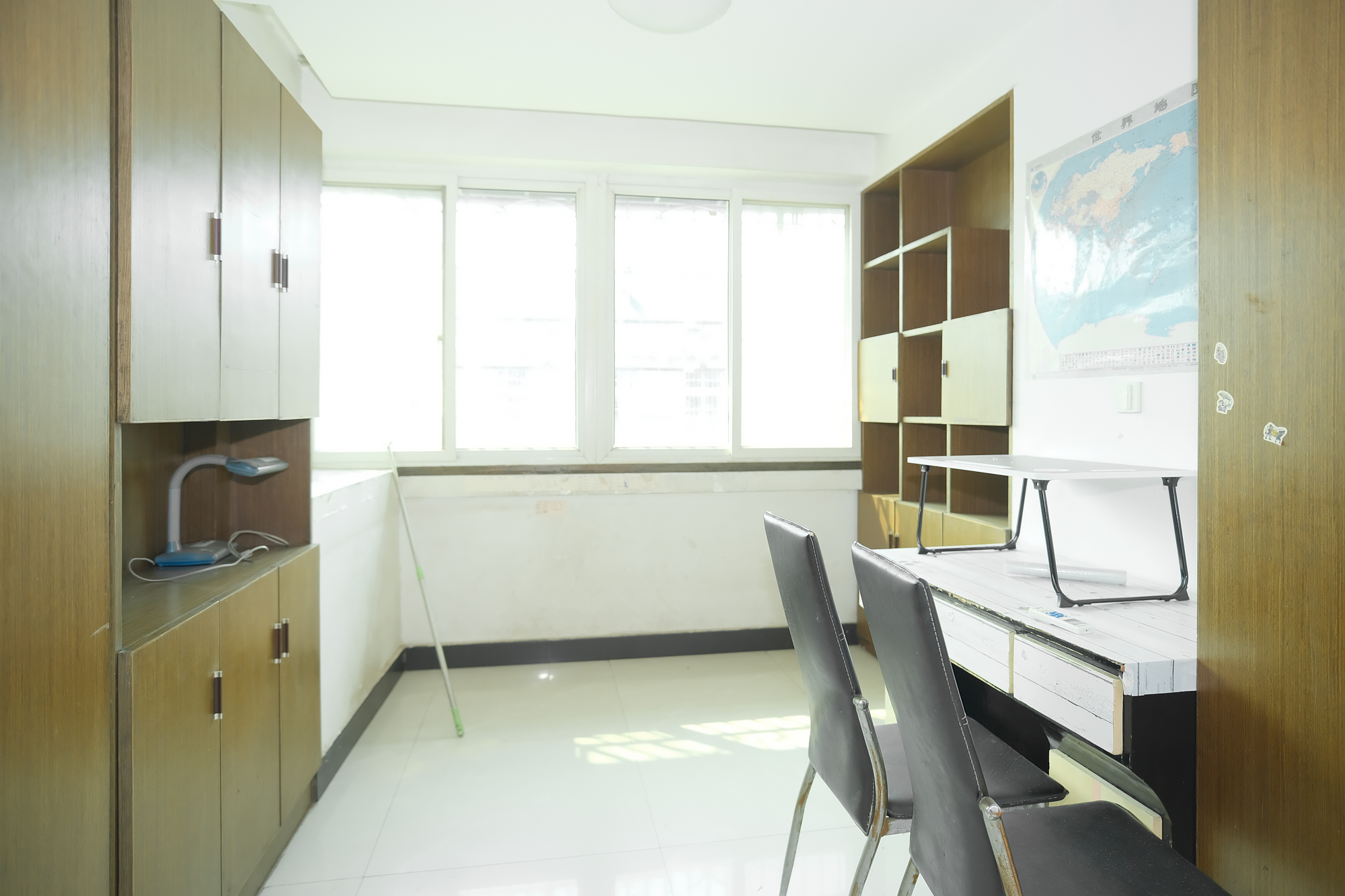 圆梦花园 3室2厅1卫 58.00万 圆梦花园 3室2厅1卫 58.00万阳台