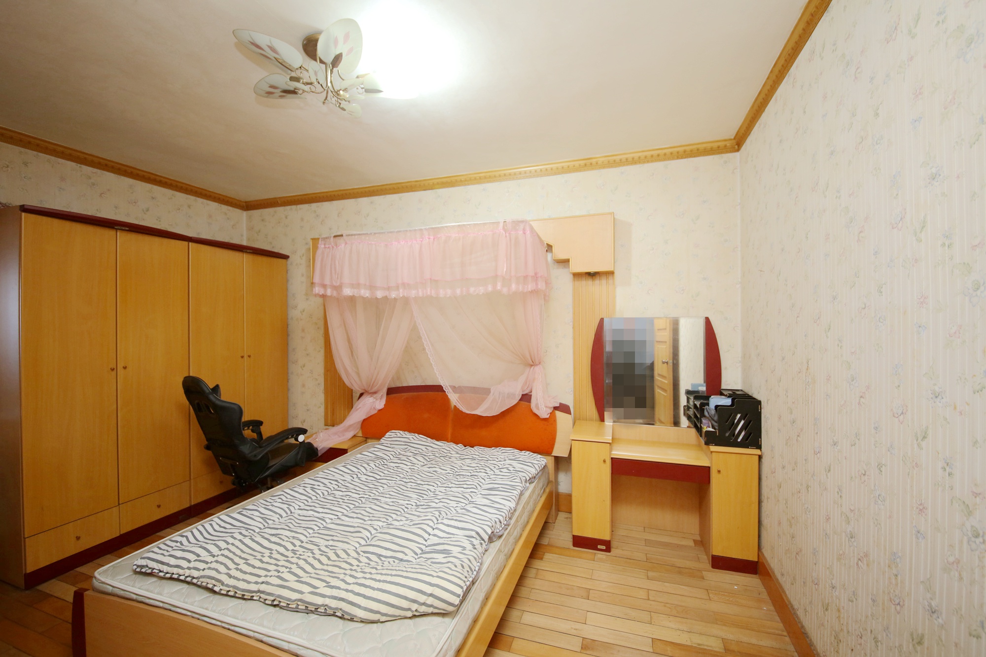 湖南第六工程有限公司机关小区（六公司机关大院）  2室1厅1卫   60.00万卧室