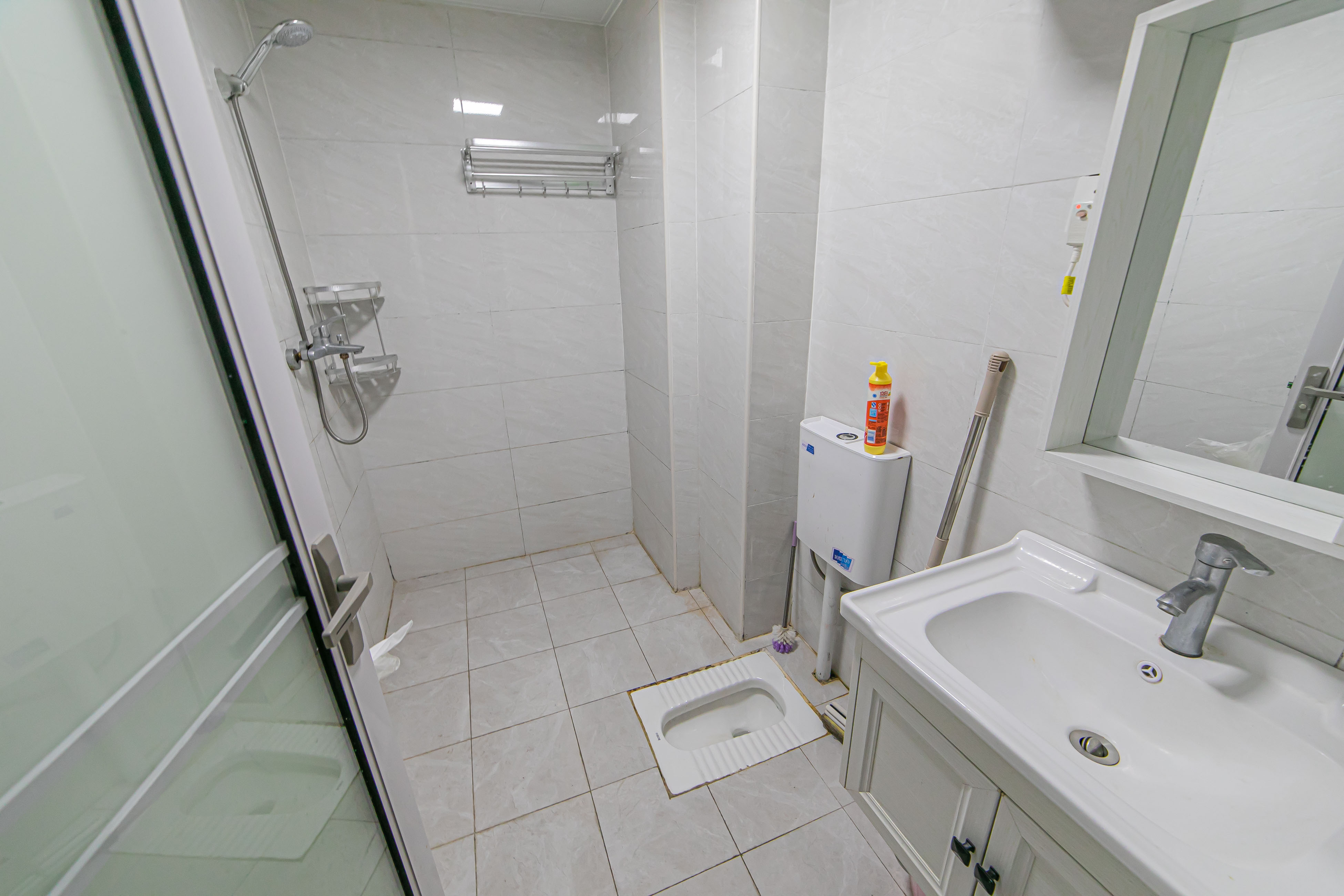 未来漫城 1室1厅1卫 28.00万 未来漫城 1室1厅1卫 28.00万卫生间