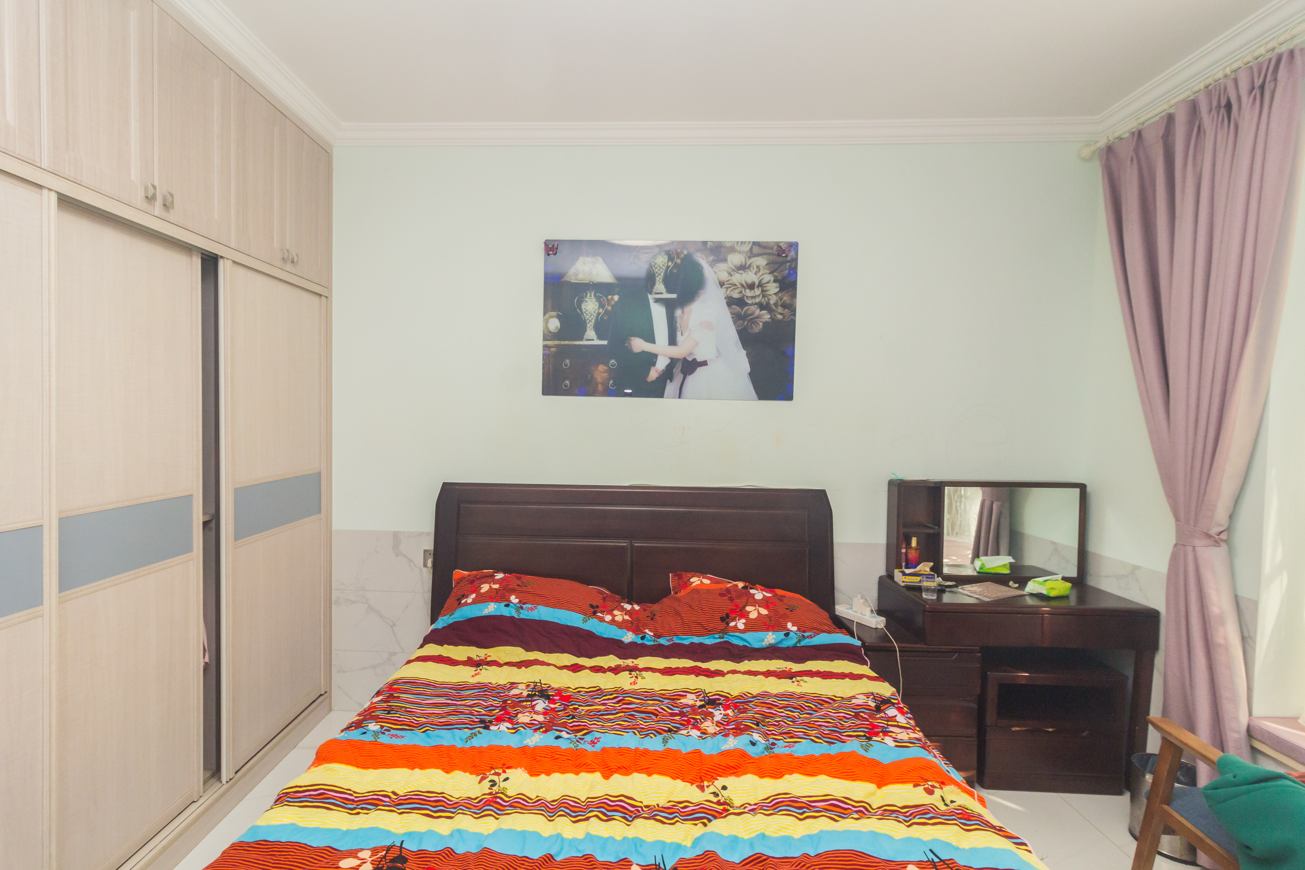 和泉嘉园  4室2厅2卫   157.00万卧室