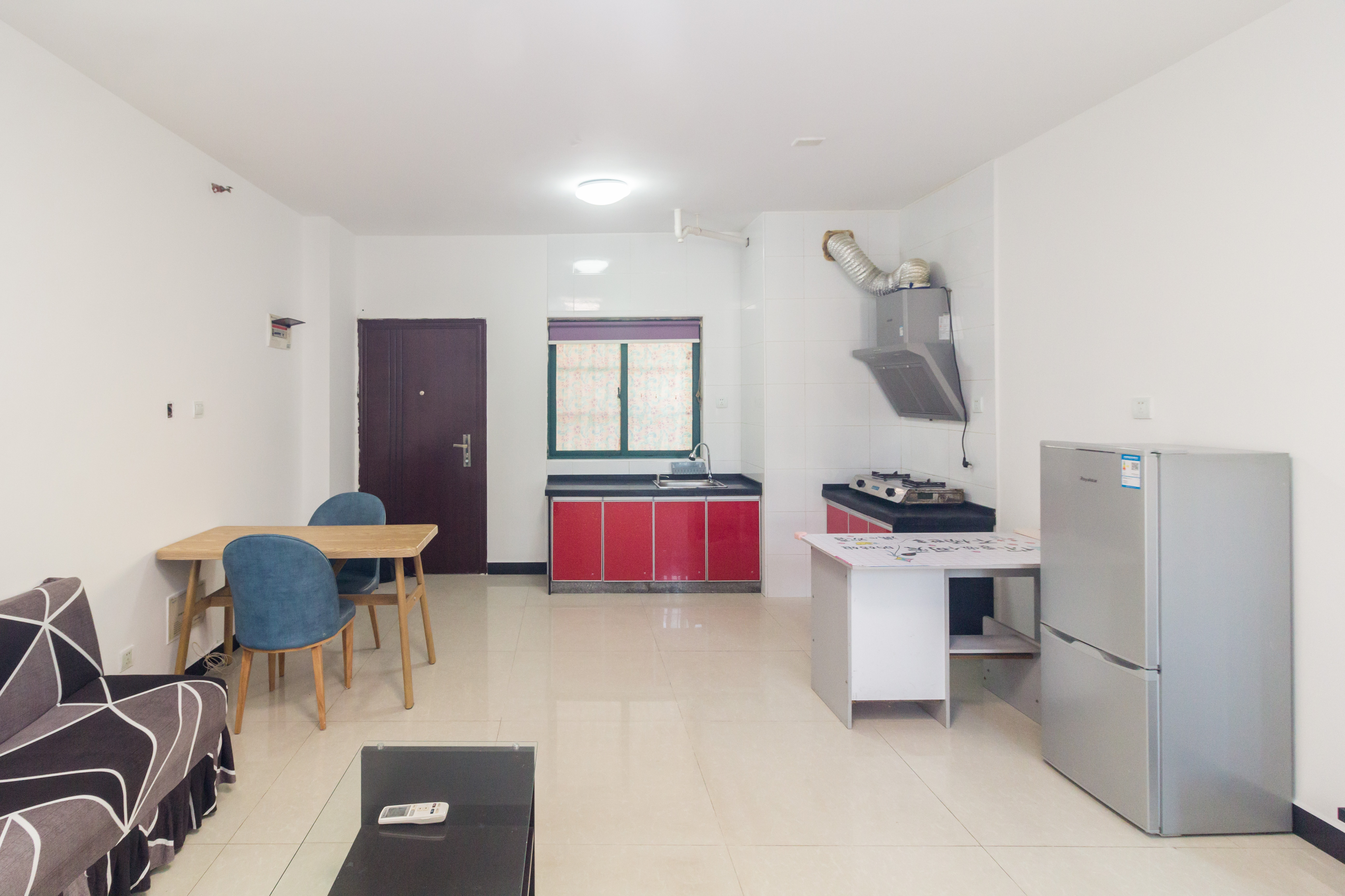 华天LOHO小镇  1室1厅1卫    21.8万 华天LOHO小镇  1室1厅1卫    21.8万客厅