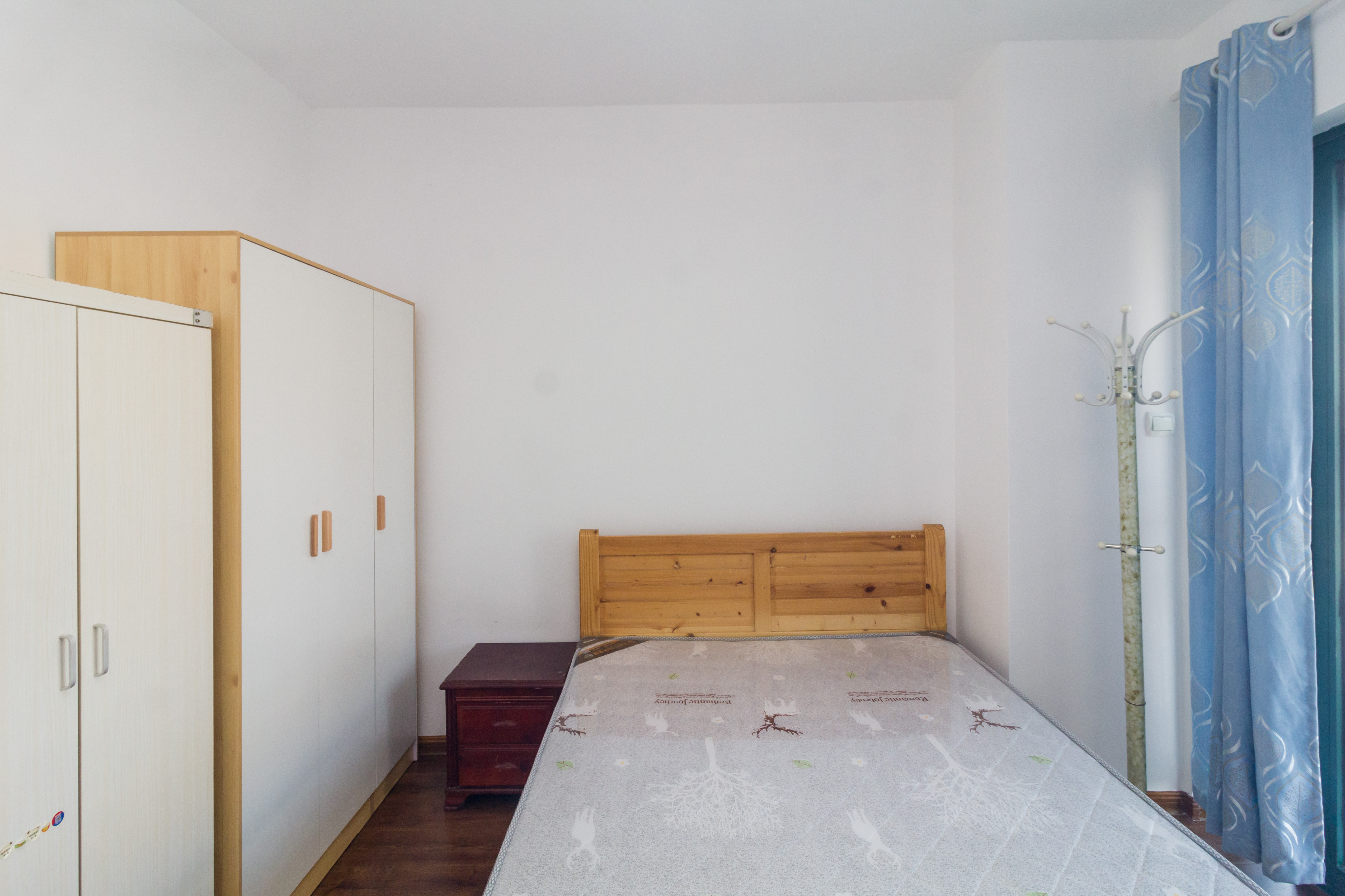 华天LOHO小镇  1室1厅1卫    21.8万 华天LOHO小镇  1室1厅1卫    21.8万卧室