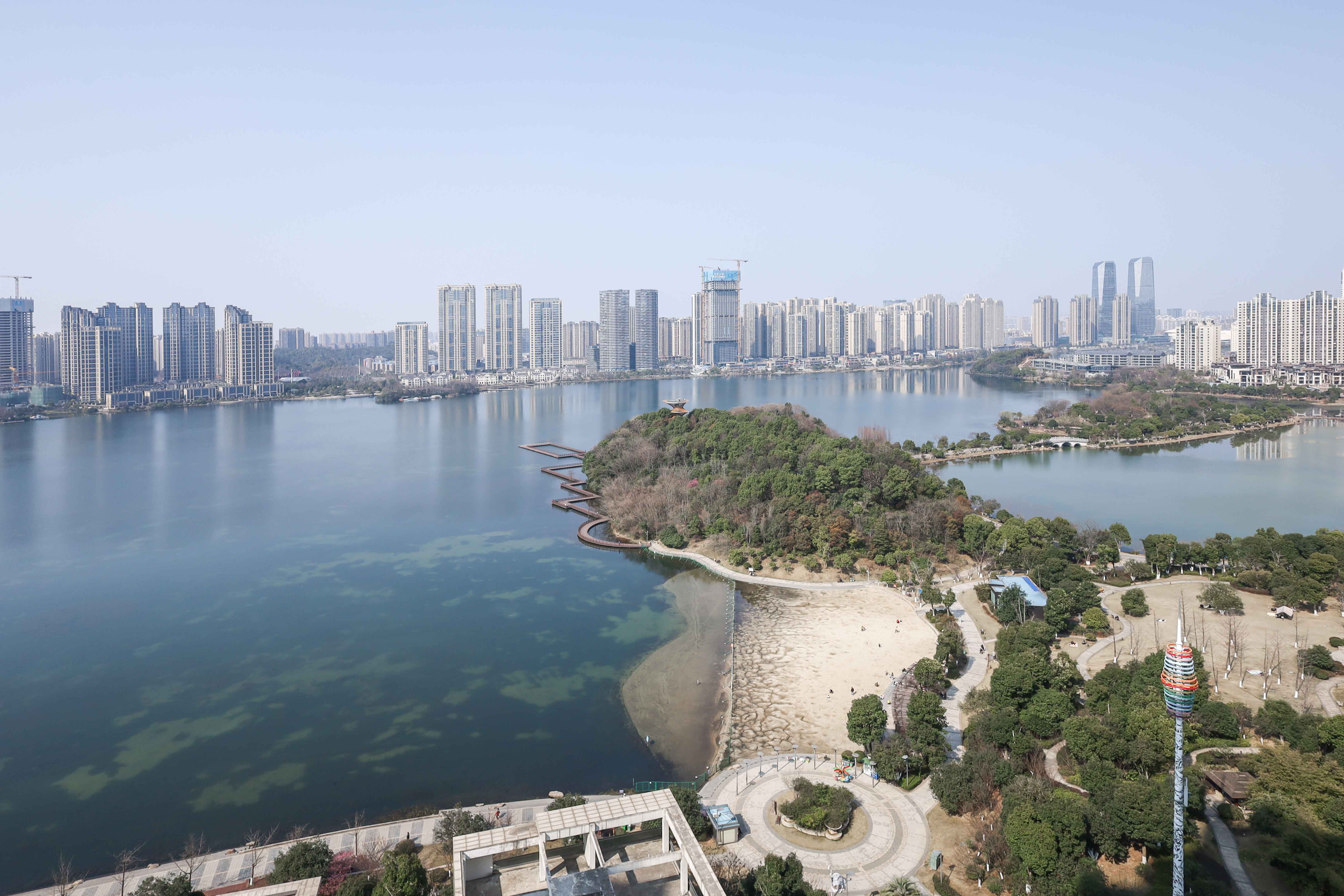 佳兆业云顶梅溪湖（佳兆业梅溪荟）  4室2厅2卫    280.5万阳台