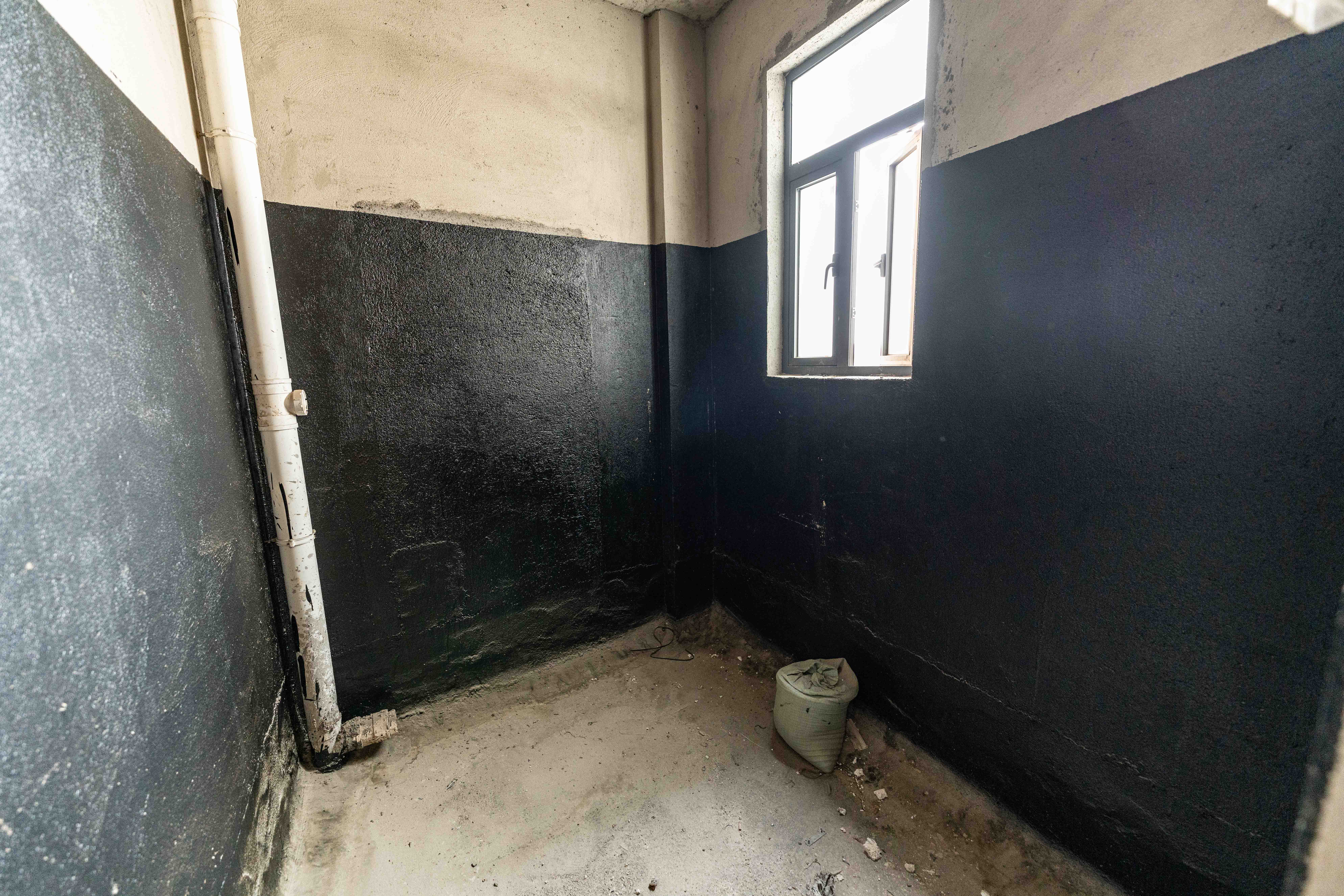 五矿万境蓝山  4室2厅2卫    180.0万卫生间