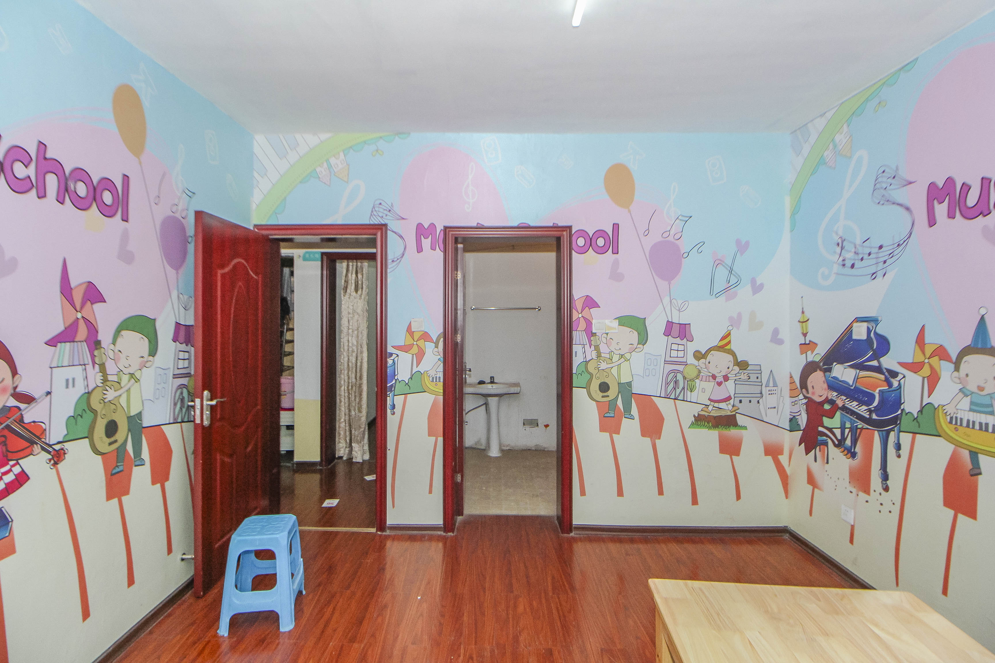 江山帝景哈佛  4室2厅2卫    110.9万卧室