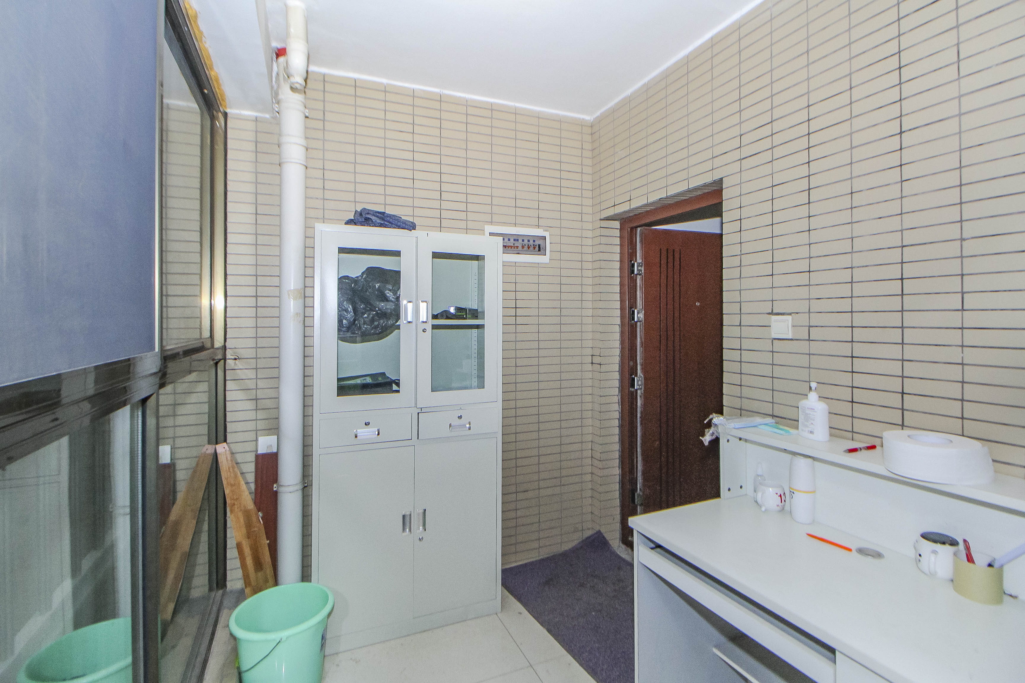 江山帝景哈佛  4室2厅2卫    110.9万阳台