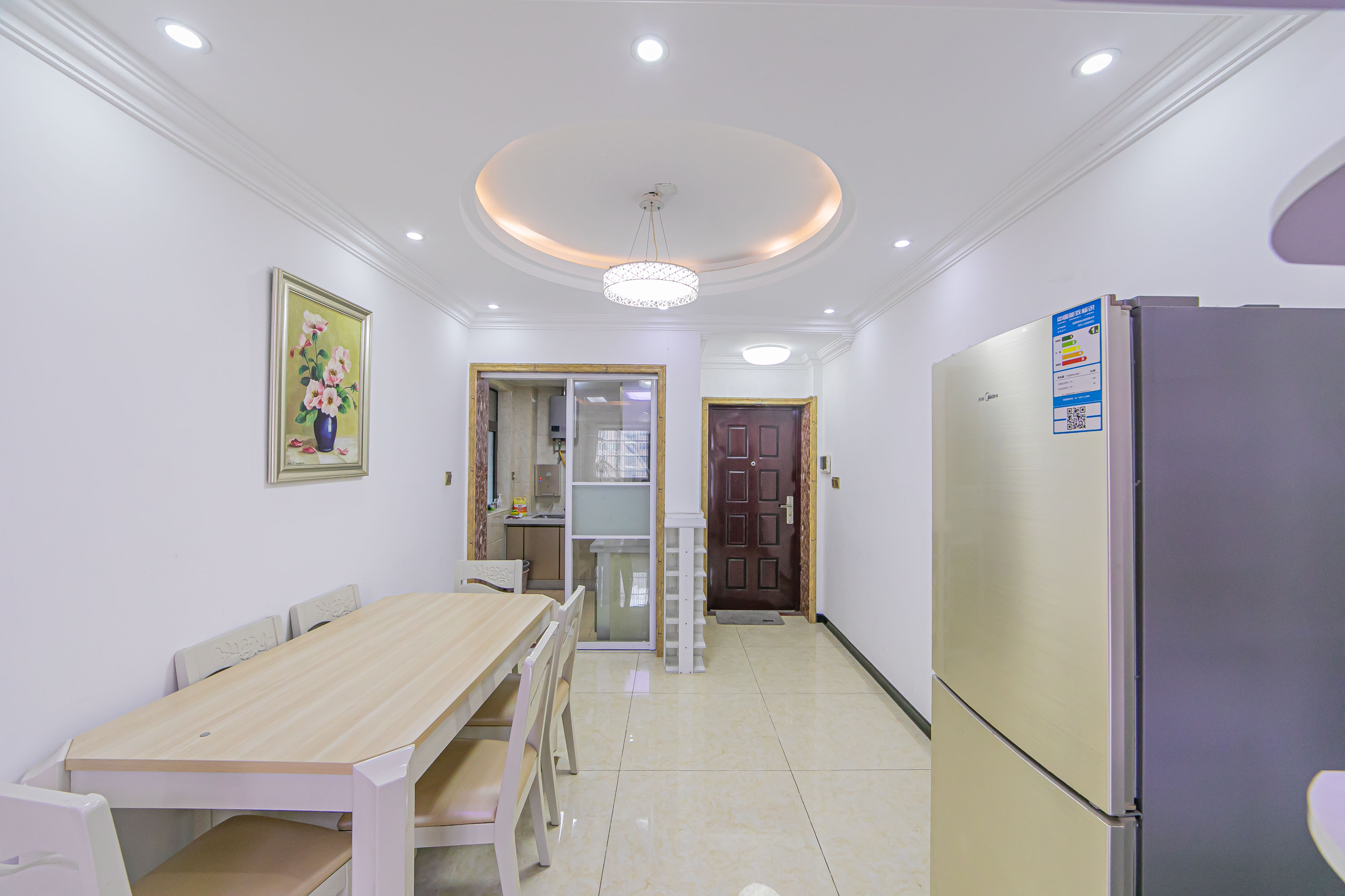 水岸世景  3室2厅1卫   76.80万 水岸世景  3室2厅1卫   76.80万客厅