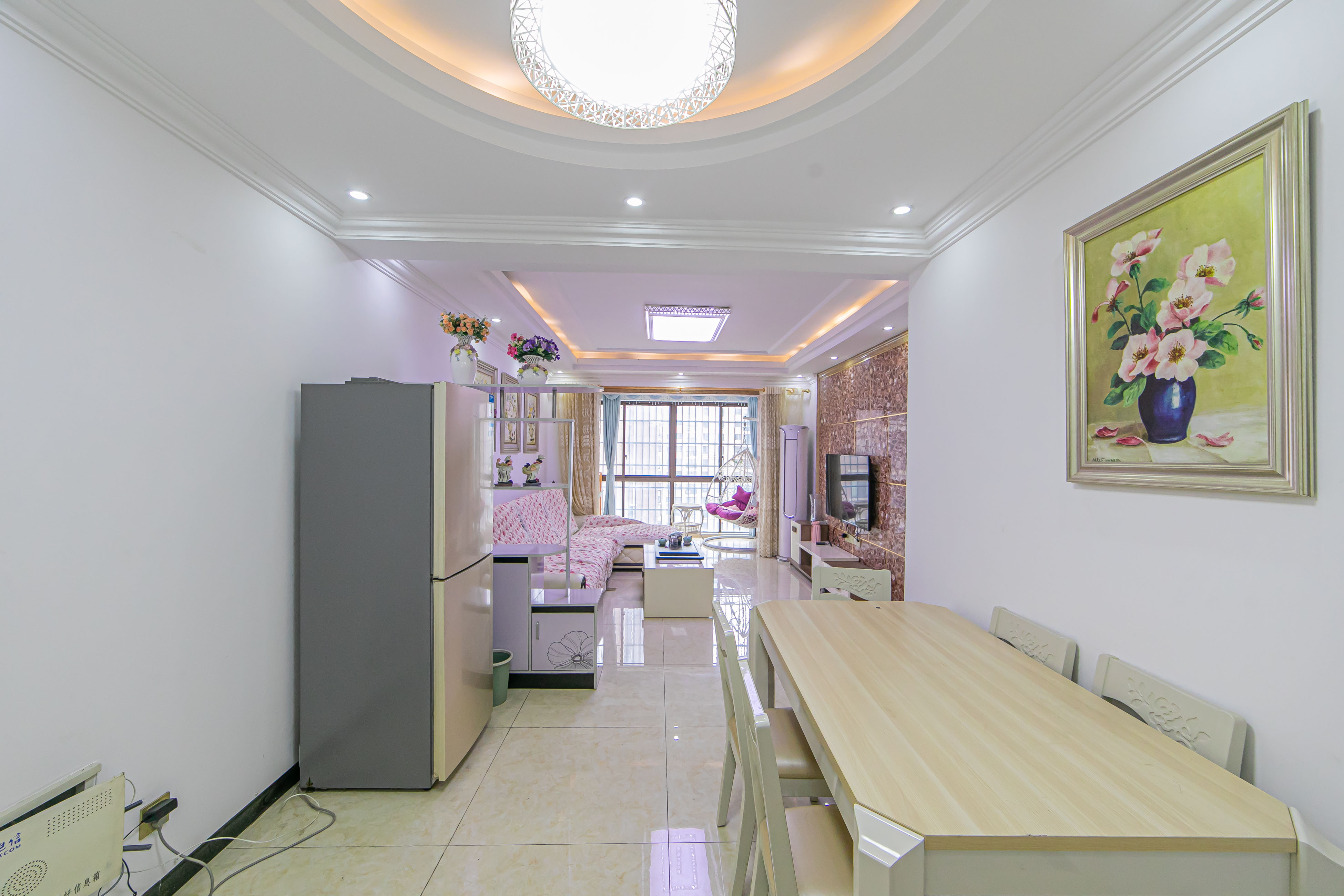 水岸世景  3室2厅1卫   76.80万 水岸世景  3室2厅1卫   76.80万客厅