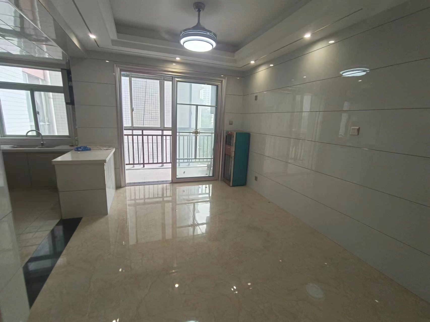 金钩花园 4室2厅2卫 90.0万 金钩花园 4室2厅2卫 90.0万室内图